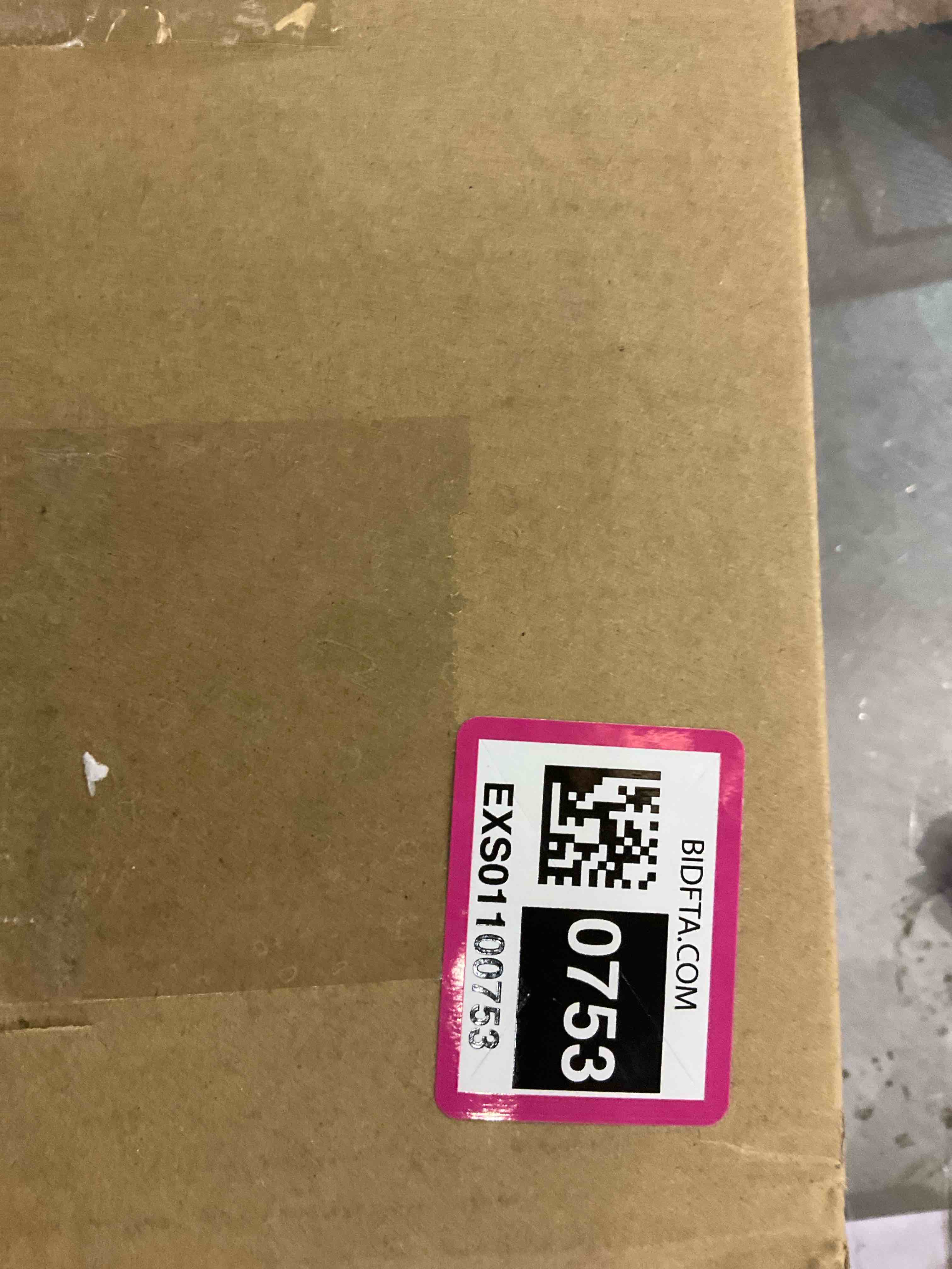 https://s3.amazonaws.com/lotting-images-prod/BargainHunt/EXS01100753_1708624575082.jpeg
