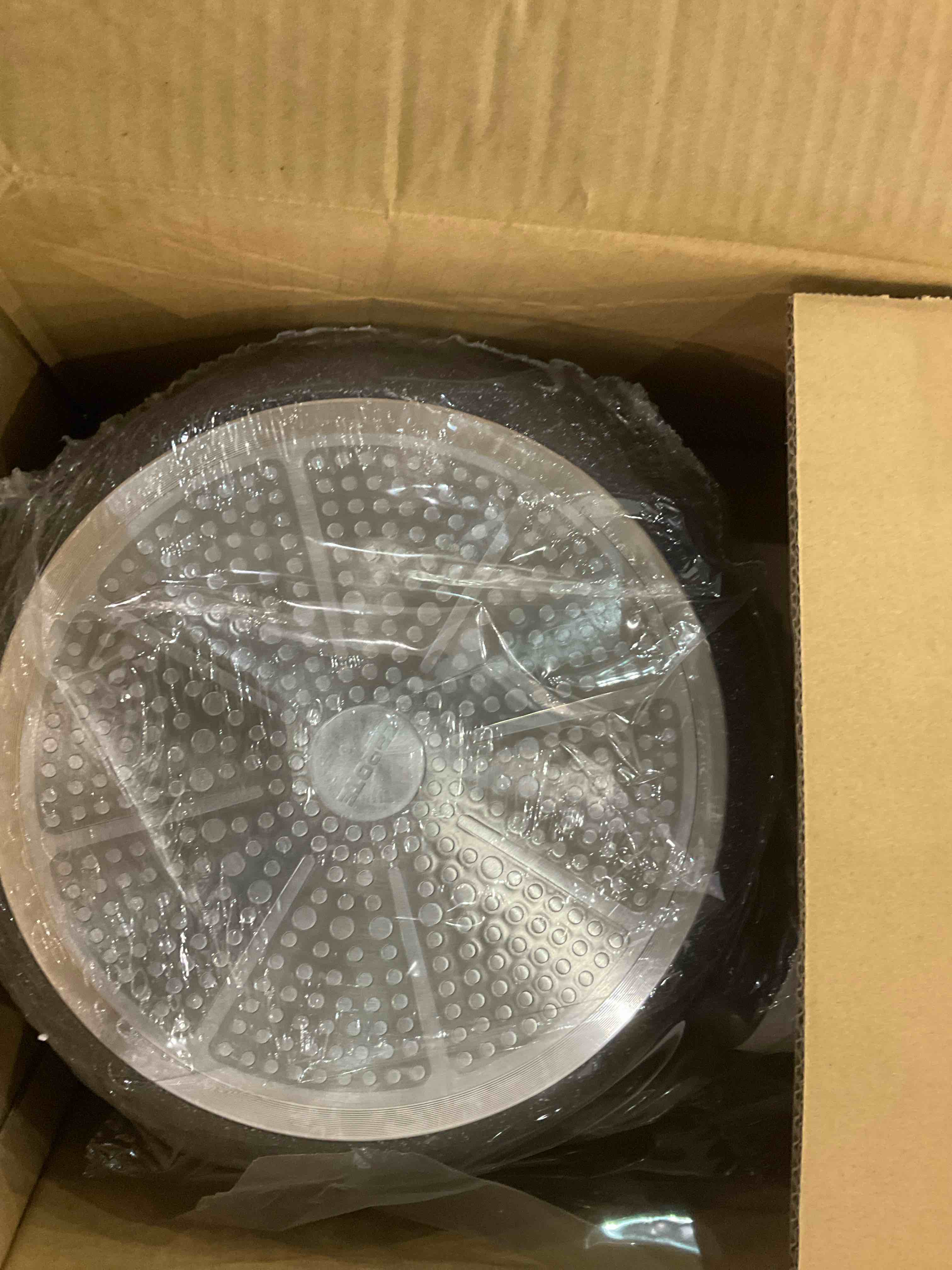 https://s3.amazonaws.com/lotting-images-prod/BargainHunt/EXS01100866_1708692361468.jpeg
