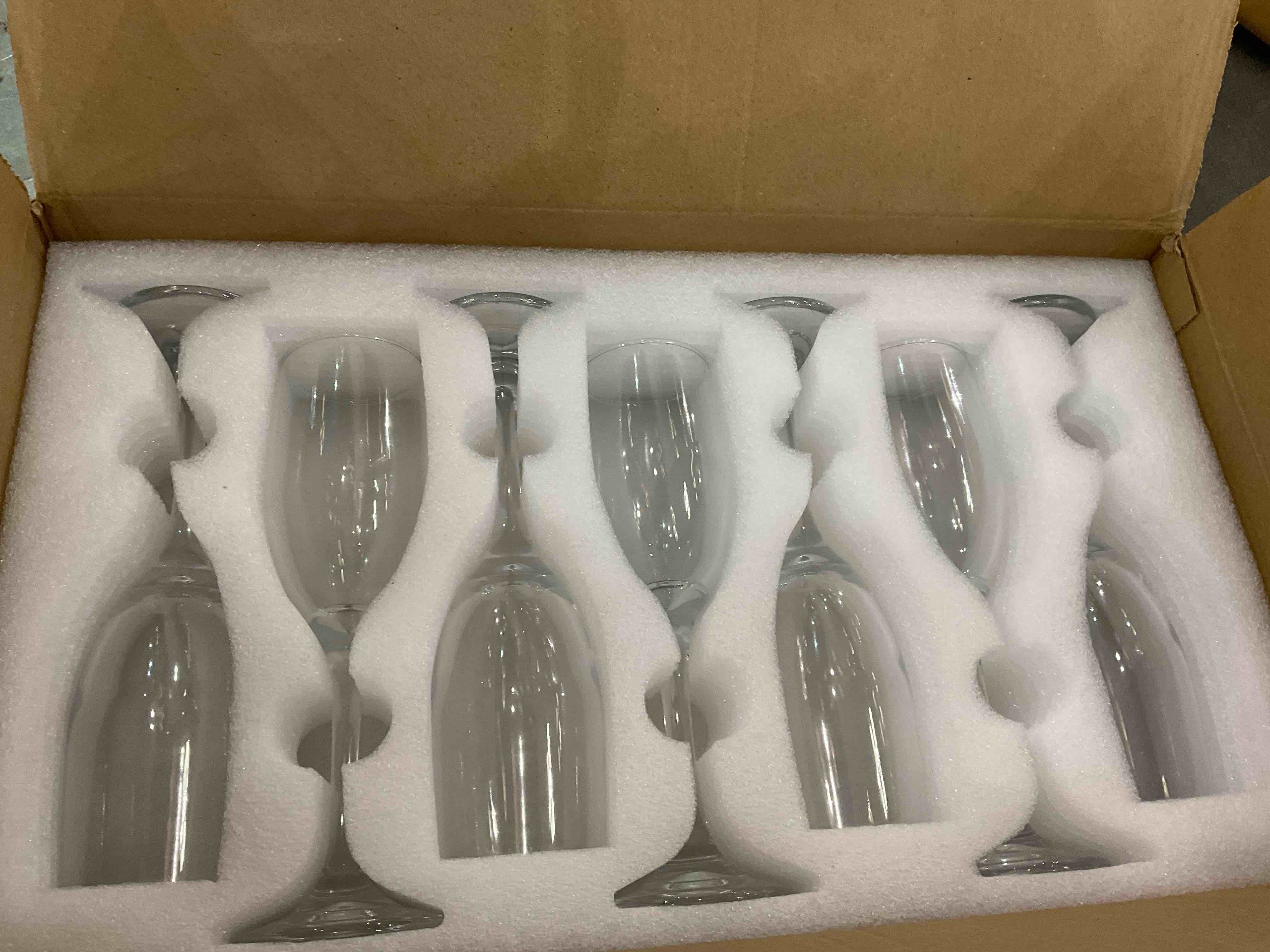 https://s3.amazonaws.com/lotting-images-prod/BargainHunt/EXS01101036_1707146135036.jpeg