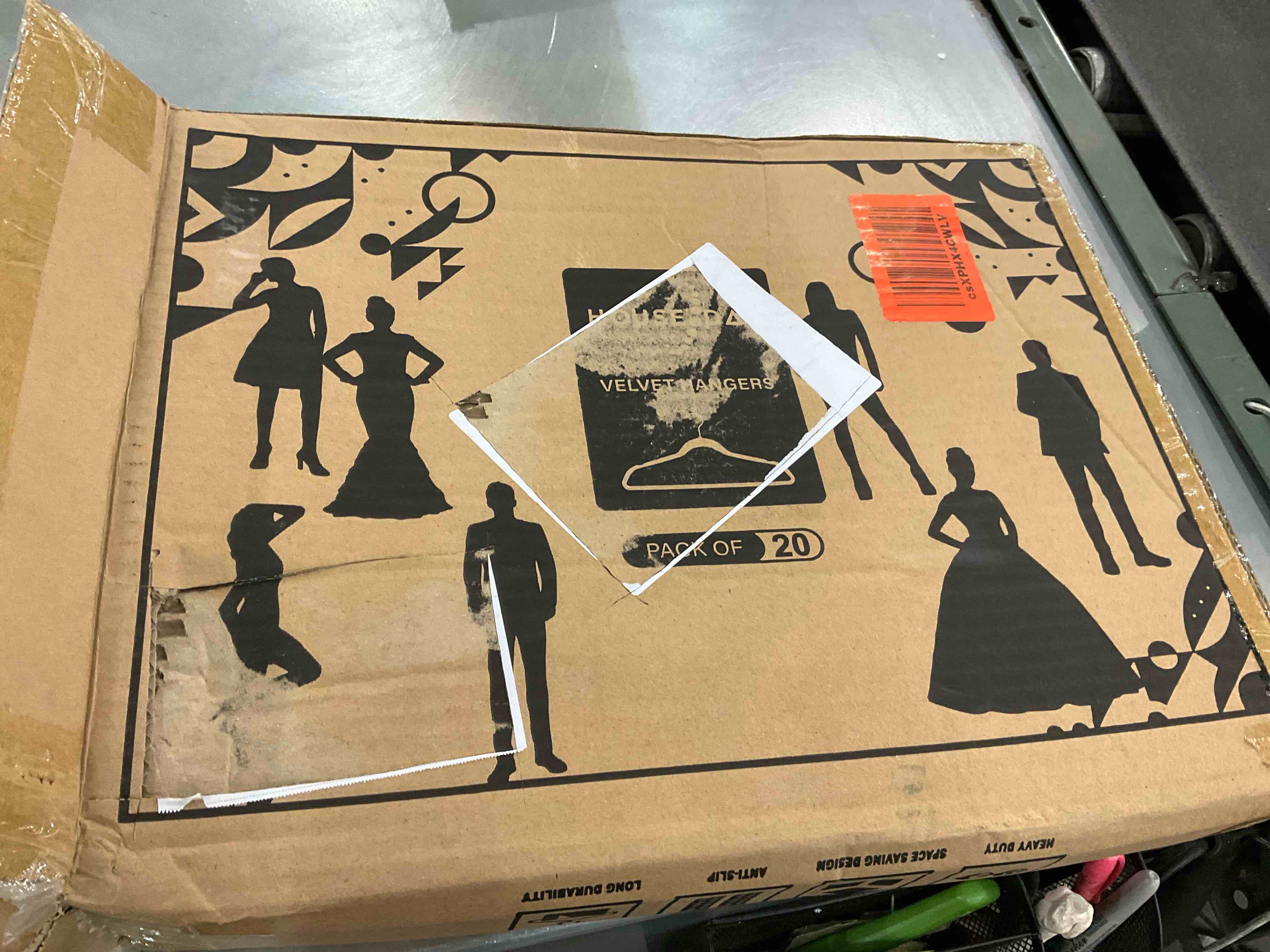 https://s3.amazonaws.com/lotting-images-prod/BargainHunt/EXS01101049_1707147749650.jpeg