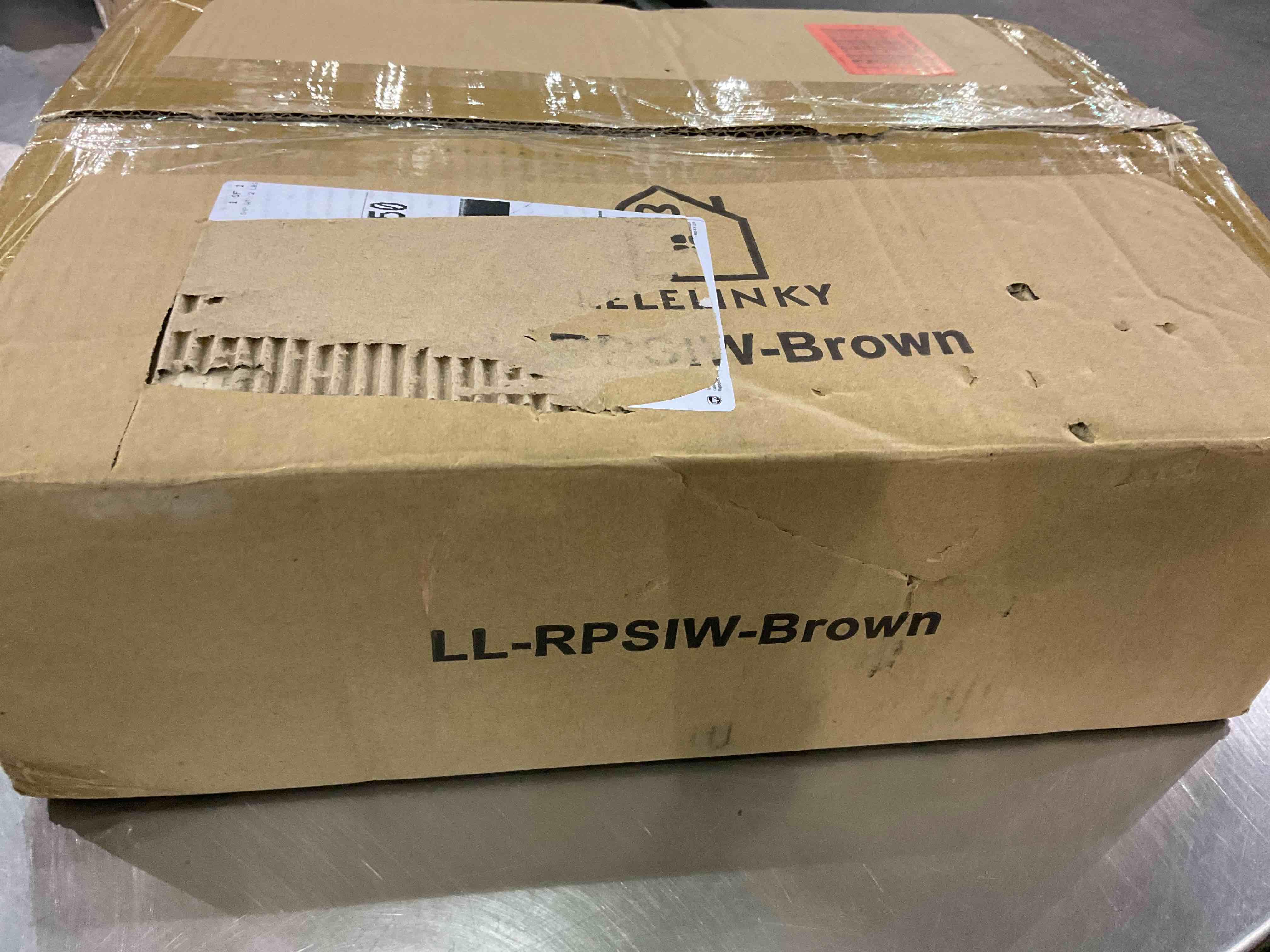 https://s3.amazonaws.com/lotting-images-prod/BargainHunt/EXS01101157_1707224415412.jpeg