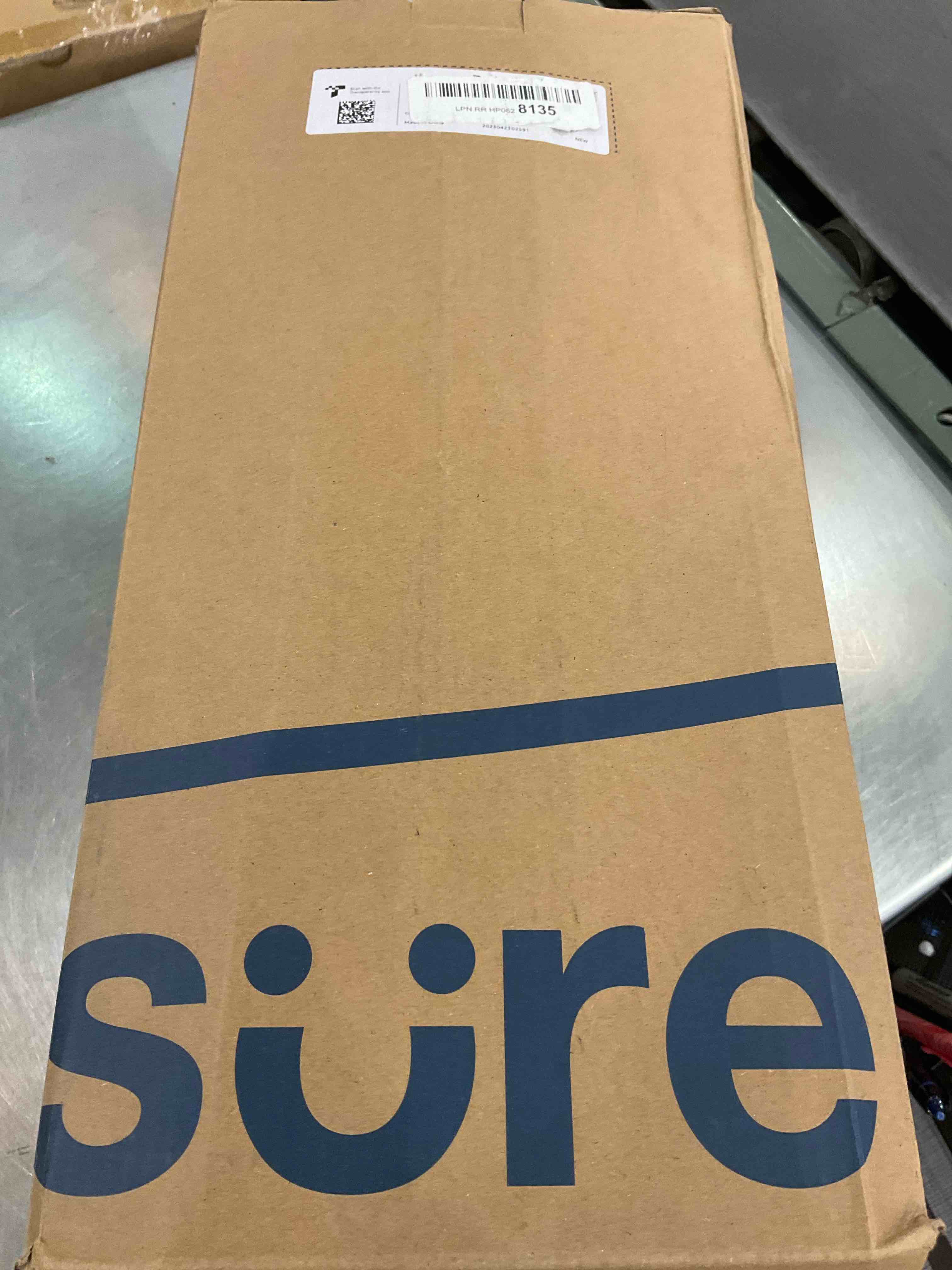 https://s3.amazonaws.com/lotting-images-prod/BargainHunt/EXS01101386_1707328655259.jpeg