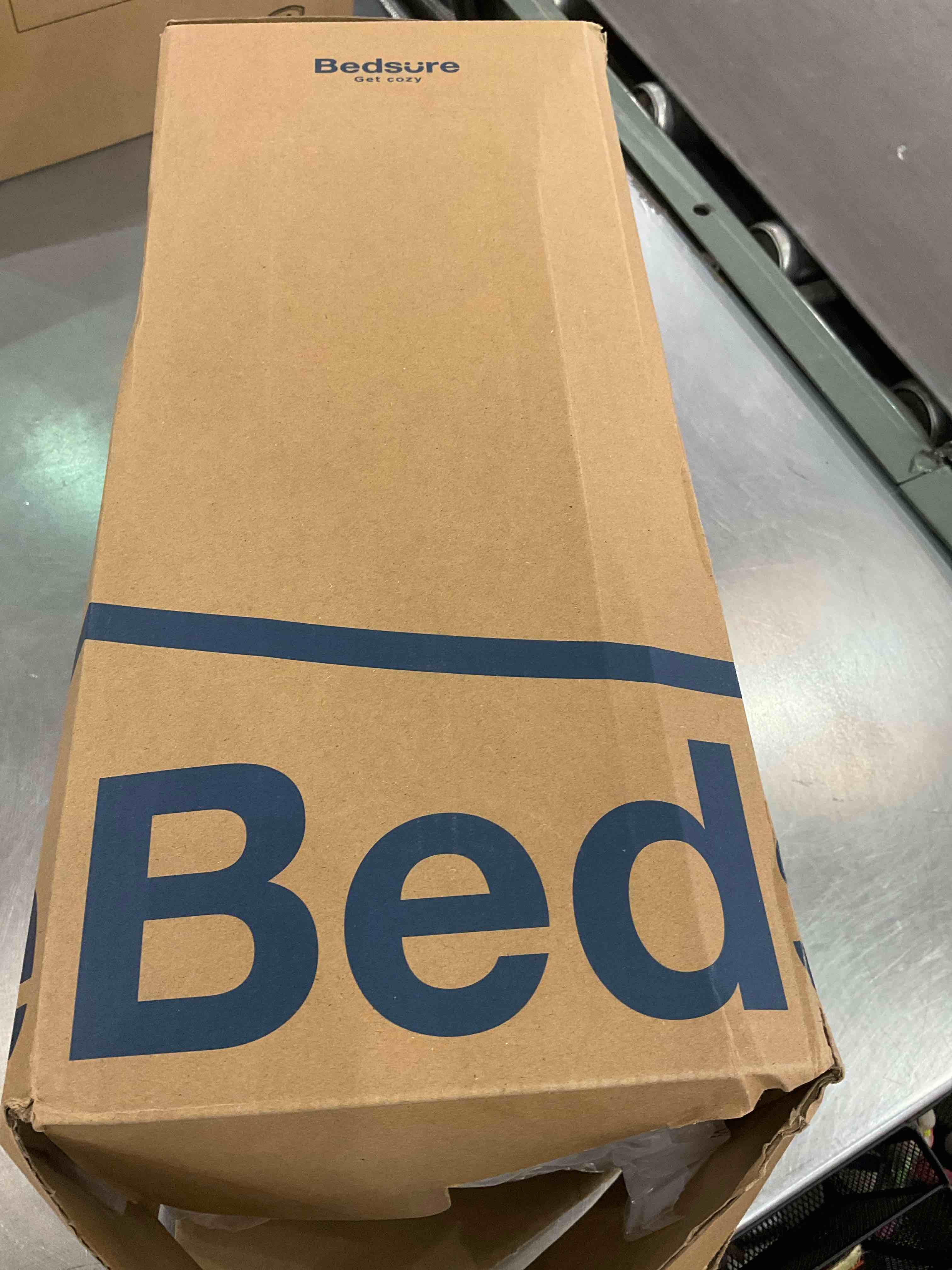 https://s3.amazonaws.com/lotting-images-prod/BargainHunt/EXS01101386_1707328660487.jpeg