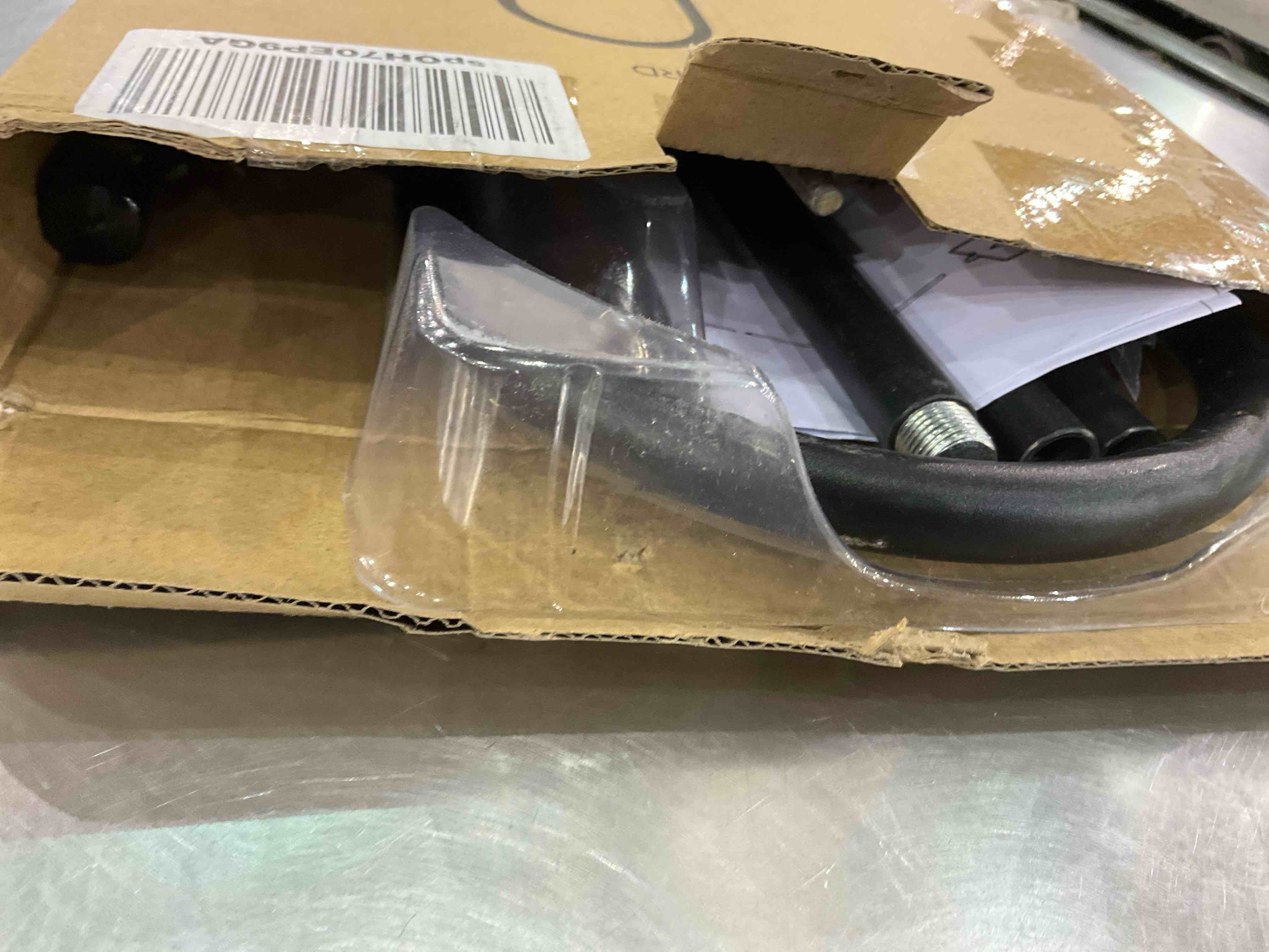 https://s3.amazonaws.com/lotting-images-prod/BargainHunt/EXS01101430_1707395713157.jpeg