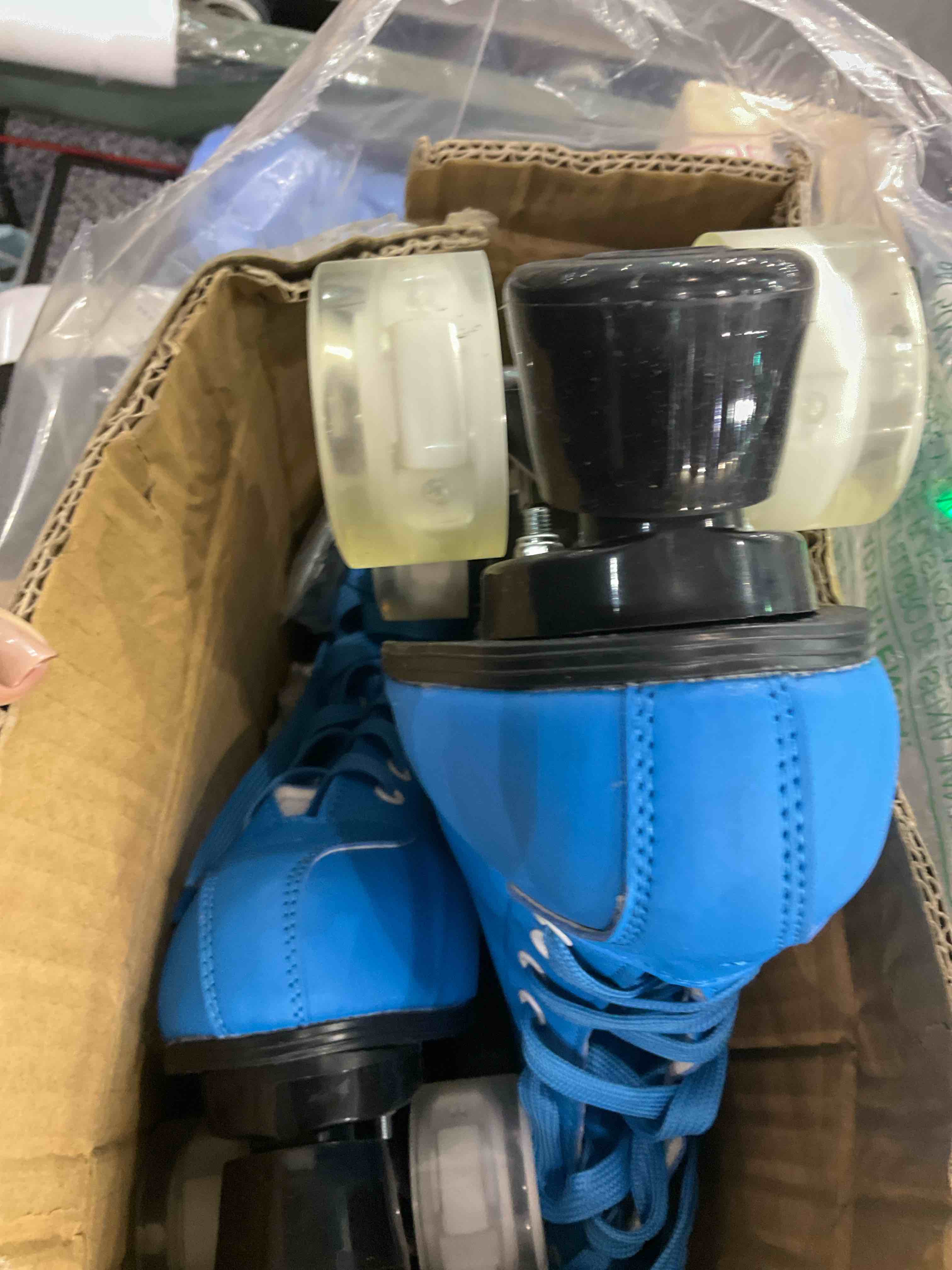 https://s3.amazonaws.com/lotting-images-prod/BargainHunt/EXS01101897_1707224678017.jpeg