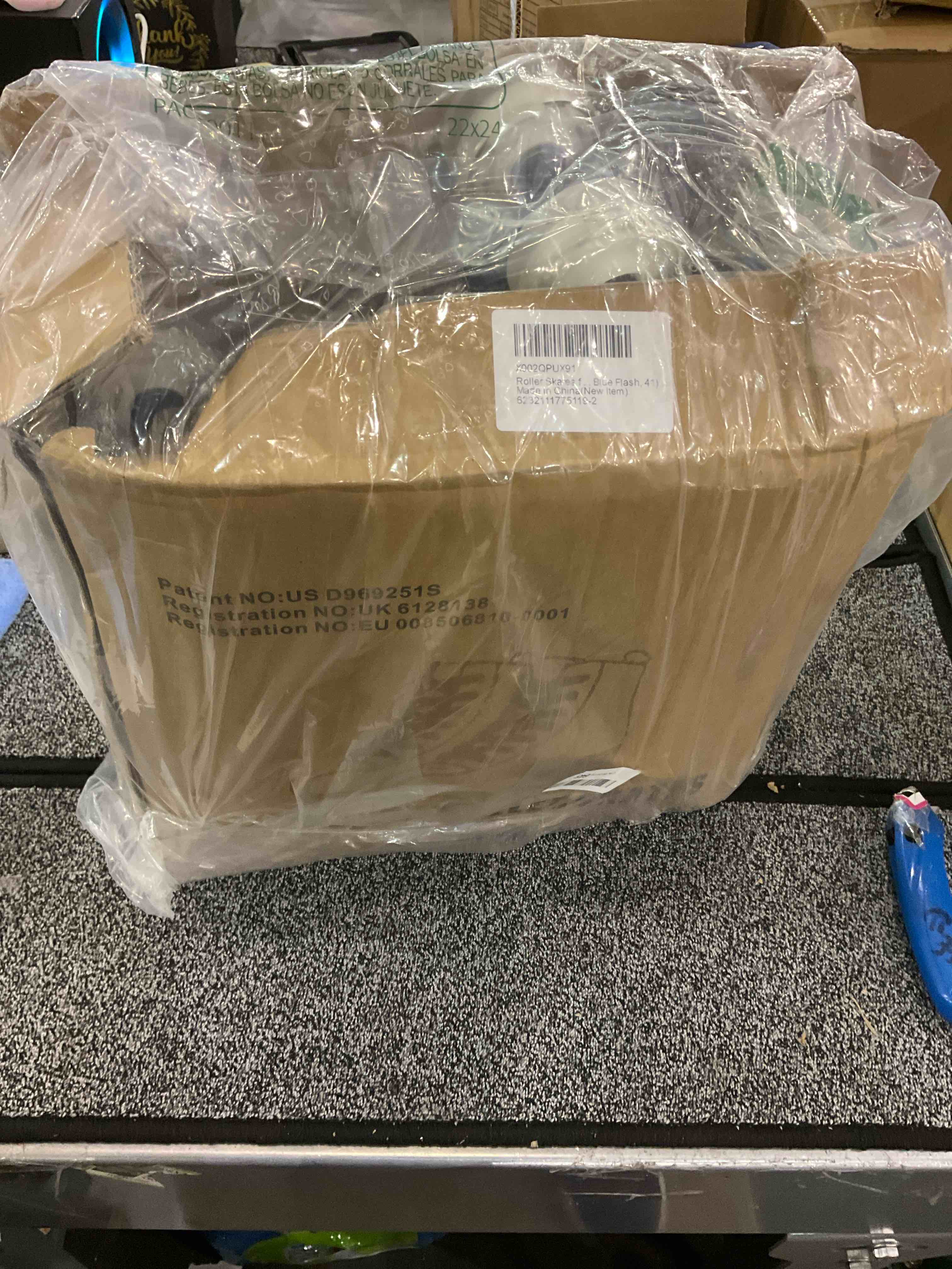 https://s3.amazonaws.com/lotting-images-prod/BargainHunt/EXS01101897_1707224706082.jpeg