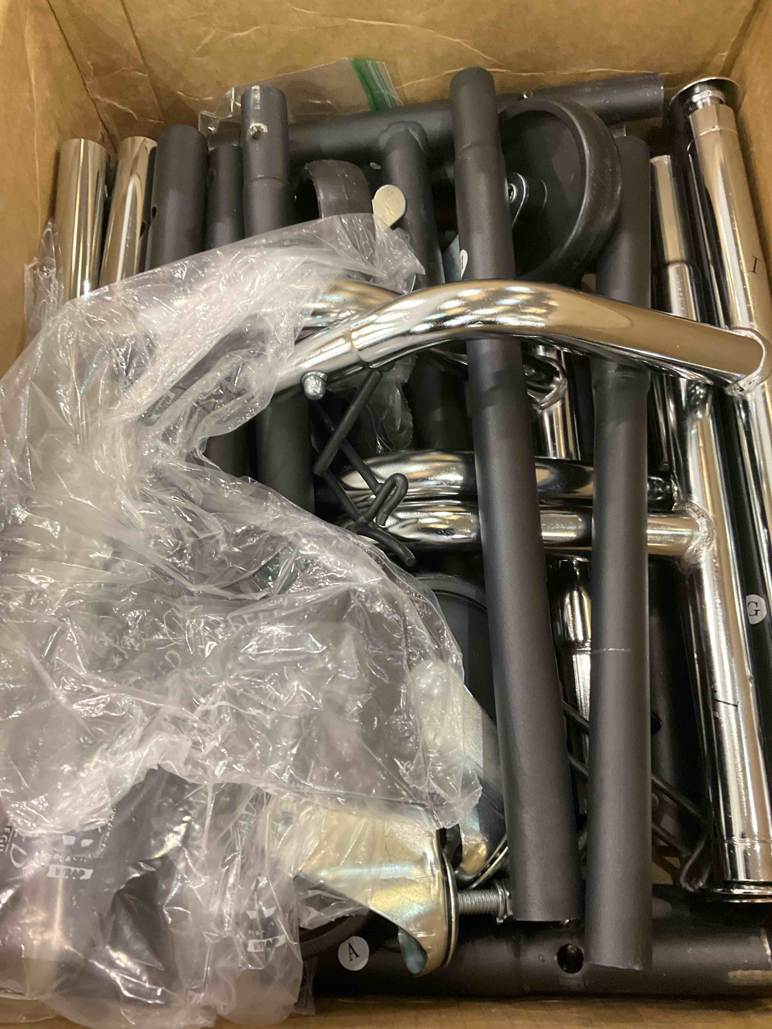 https://s3.amazonaws.com/lotting-images-prod/BargainHunt/EXS01102091_1706723840283.jpeg
