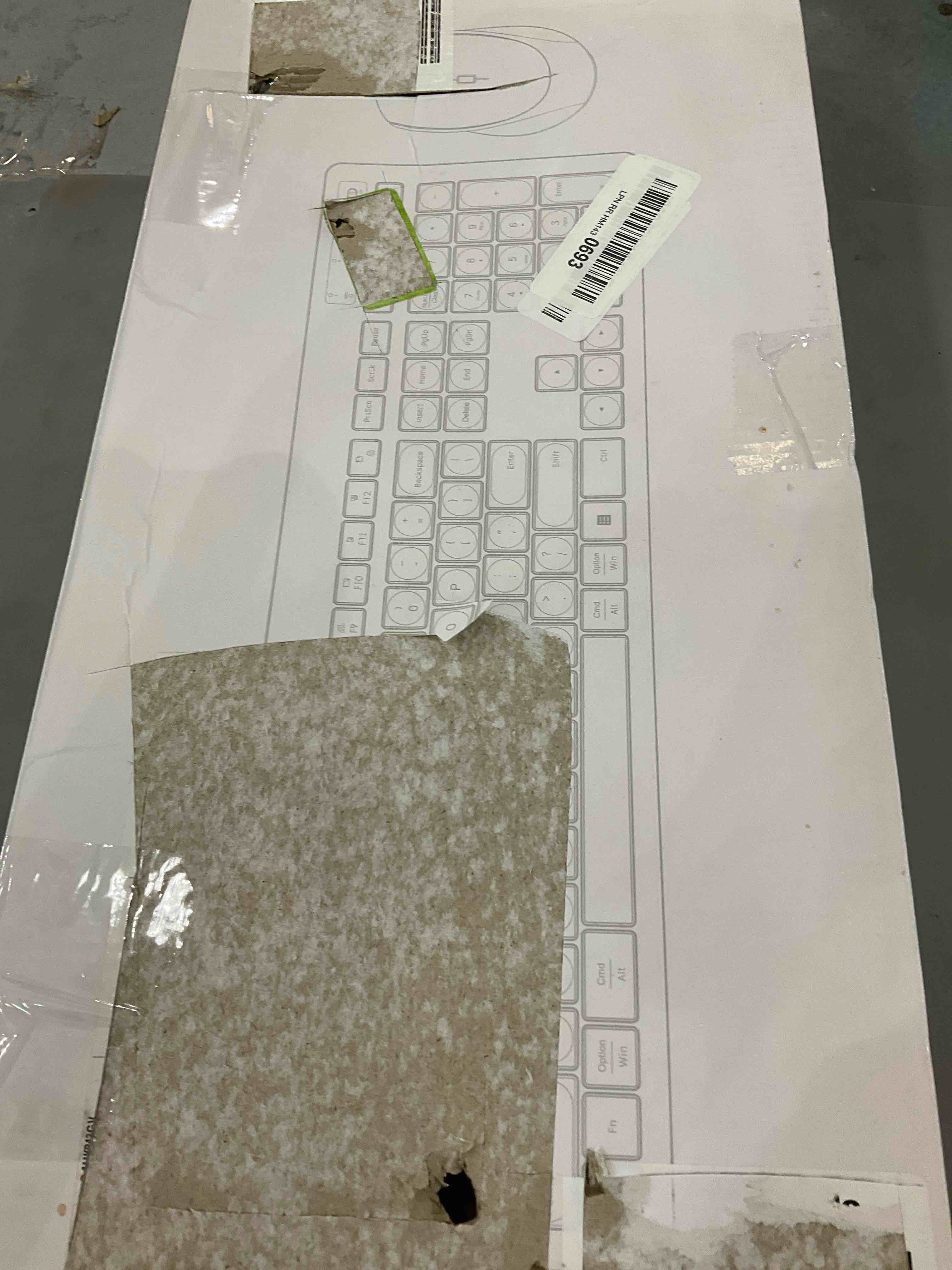 https://s3.amazonaws.com/lotting-images-prod/BargainHunt/EXS01102196_1706804587697.jpeg