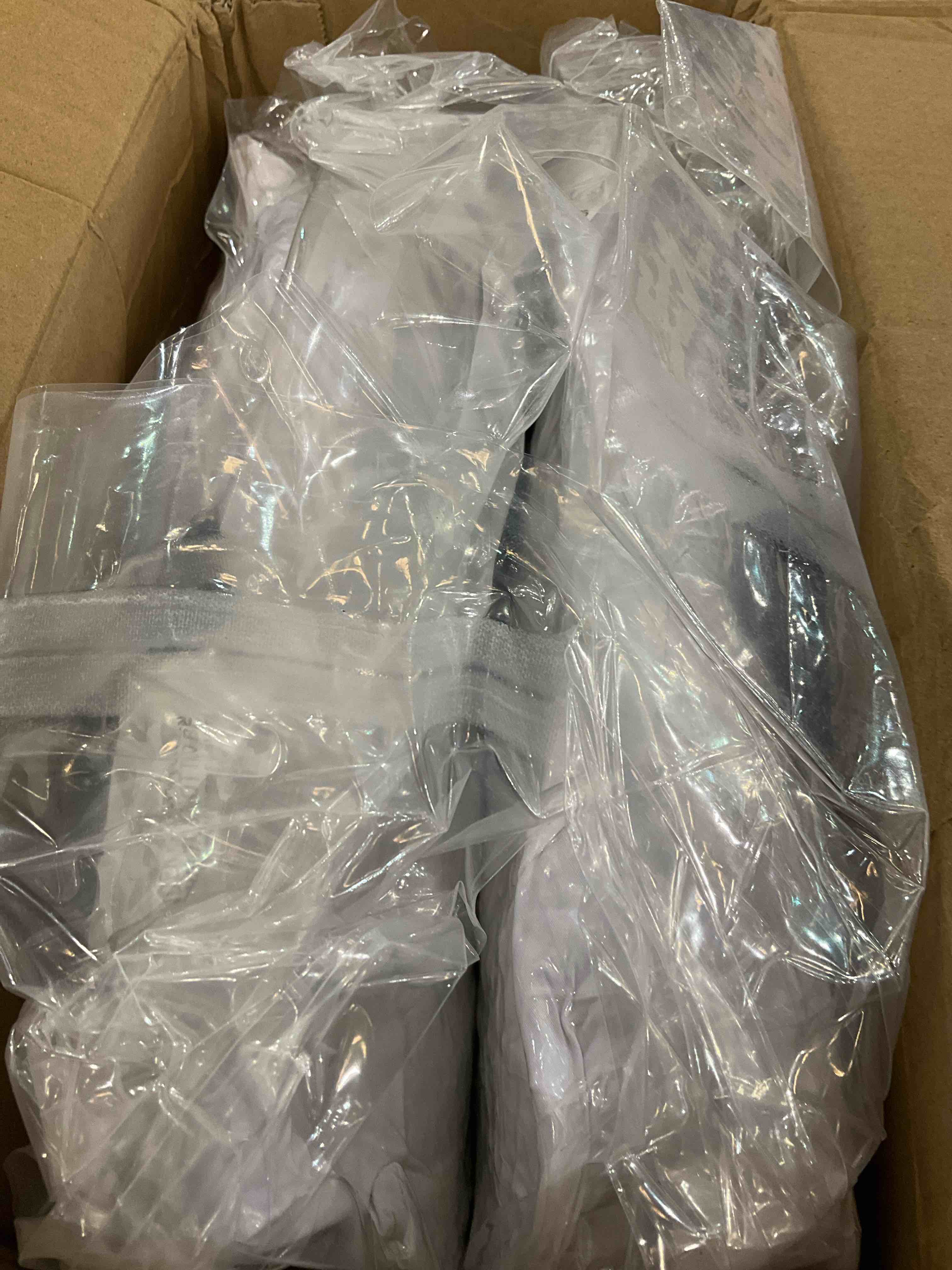 https://s3.amazonaws.com/lotting-images-prod/BargainHunt/EXS01102393_1706898810902.jpeg