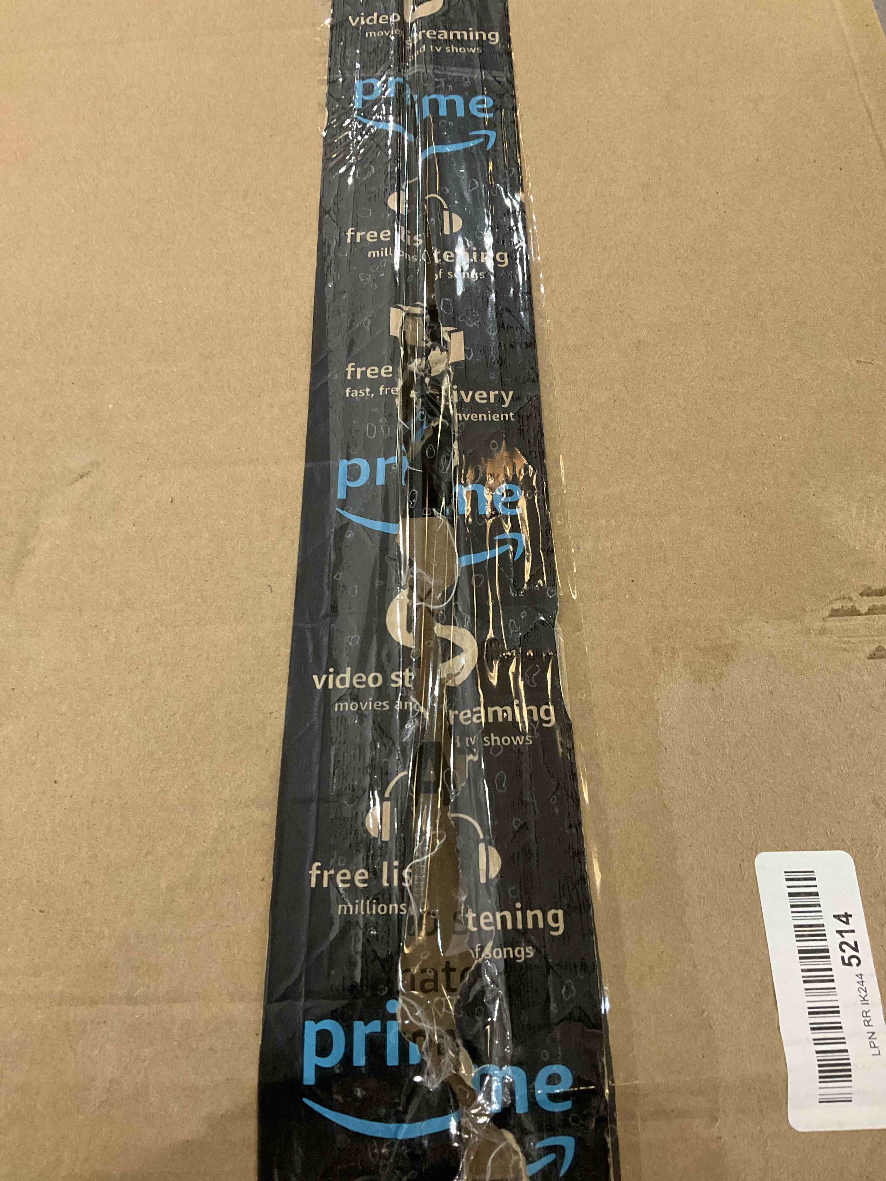 https://s3.amazonaws.com/lotting-images-prod/BargainHunt/EXS01102394_1706898917706.jpeg