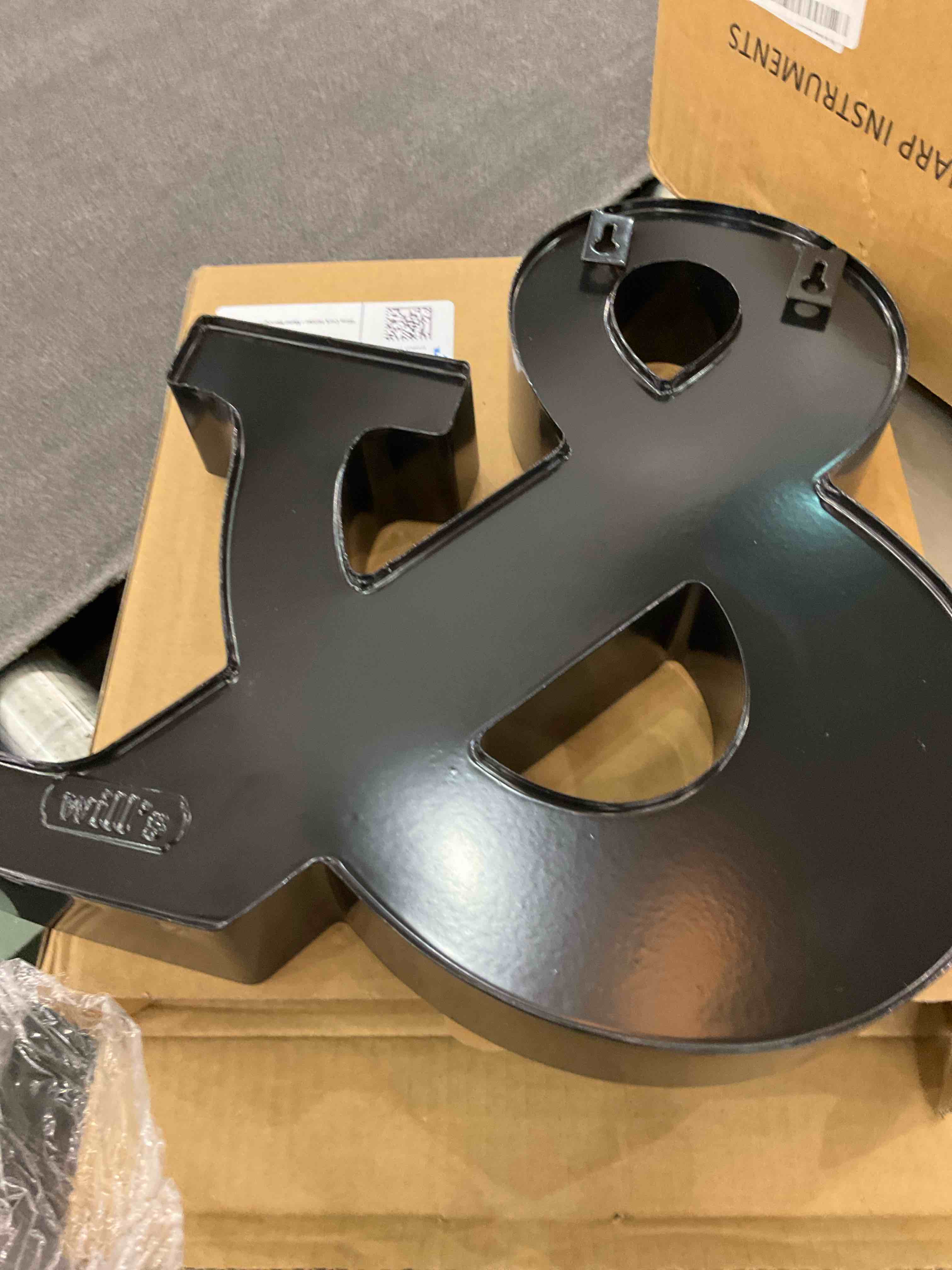 https://s3.amazonaws.com/lotting-images-prod/BargainHunt/EXS01102566_1707328917533.jpeg