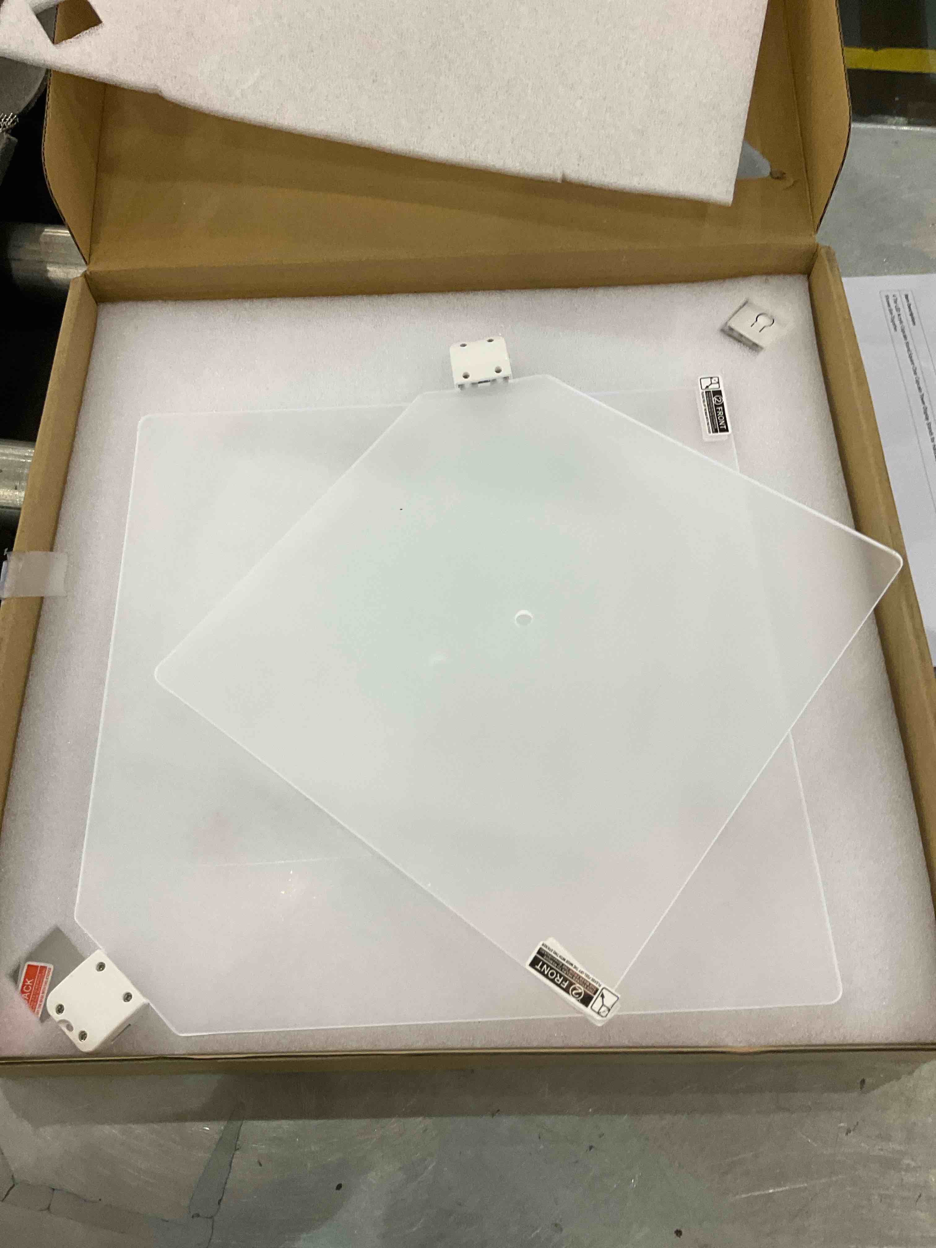 https://s3.amazonaws.com/lotting-images-prod/BargainHunt/EXS01102582_1707403659027.jpeg