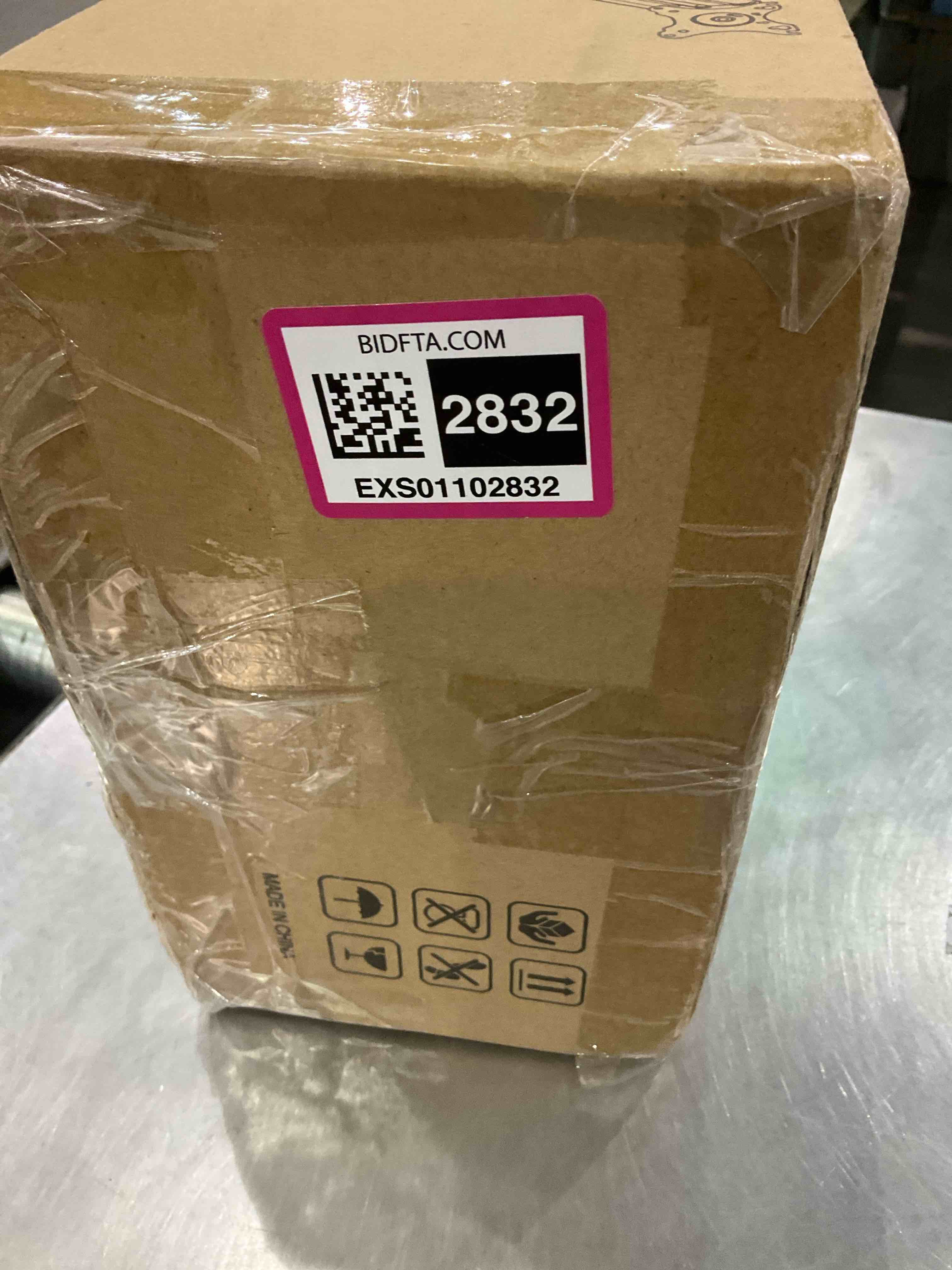 https://s3.amazonaws.com/lotting-images-prod/BargainHunt/EXS01102832_1707827880579.jpeg