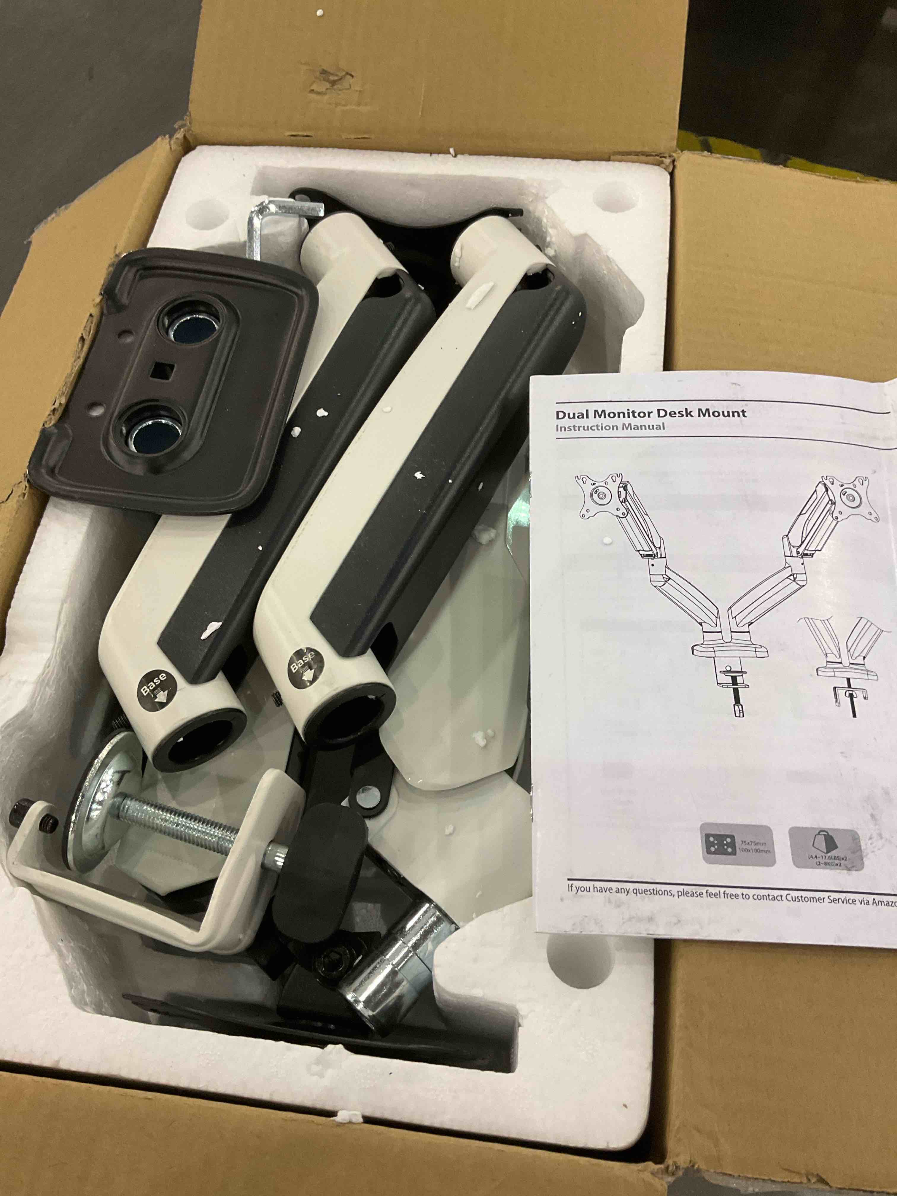 https://s3.amazonaws.com/lotting-images-prod/BargainHunt/EXS01102832_1707827926021.jpeg