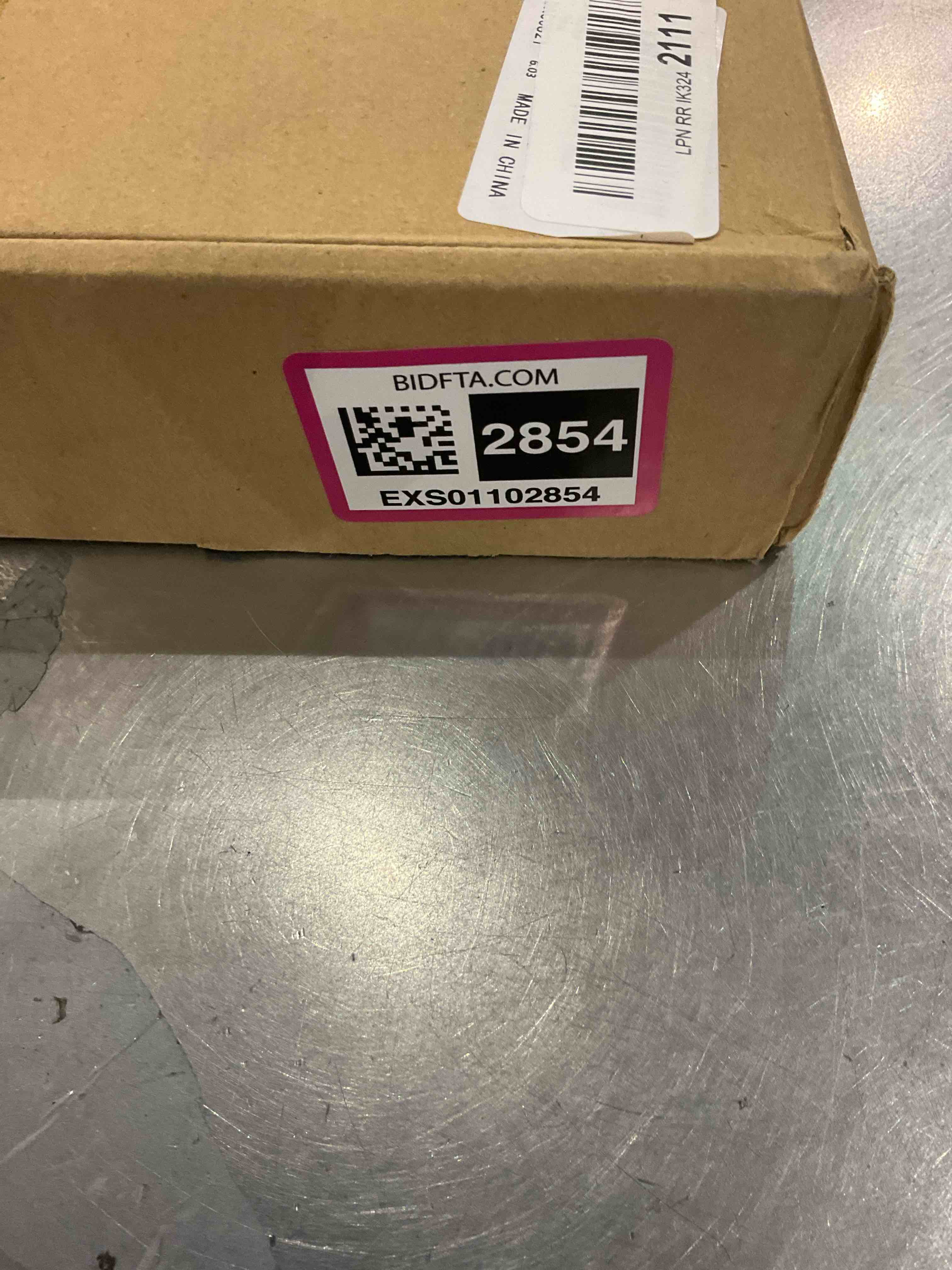 https://s3.amazonaws.com/lotting-images-prod/BargainHunt/EXS01102854_1707830276384.jpeg