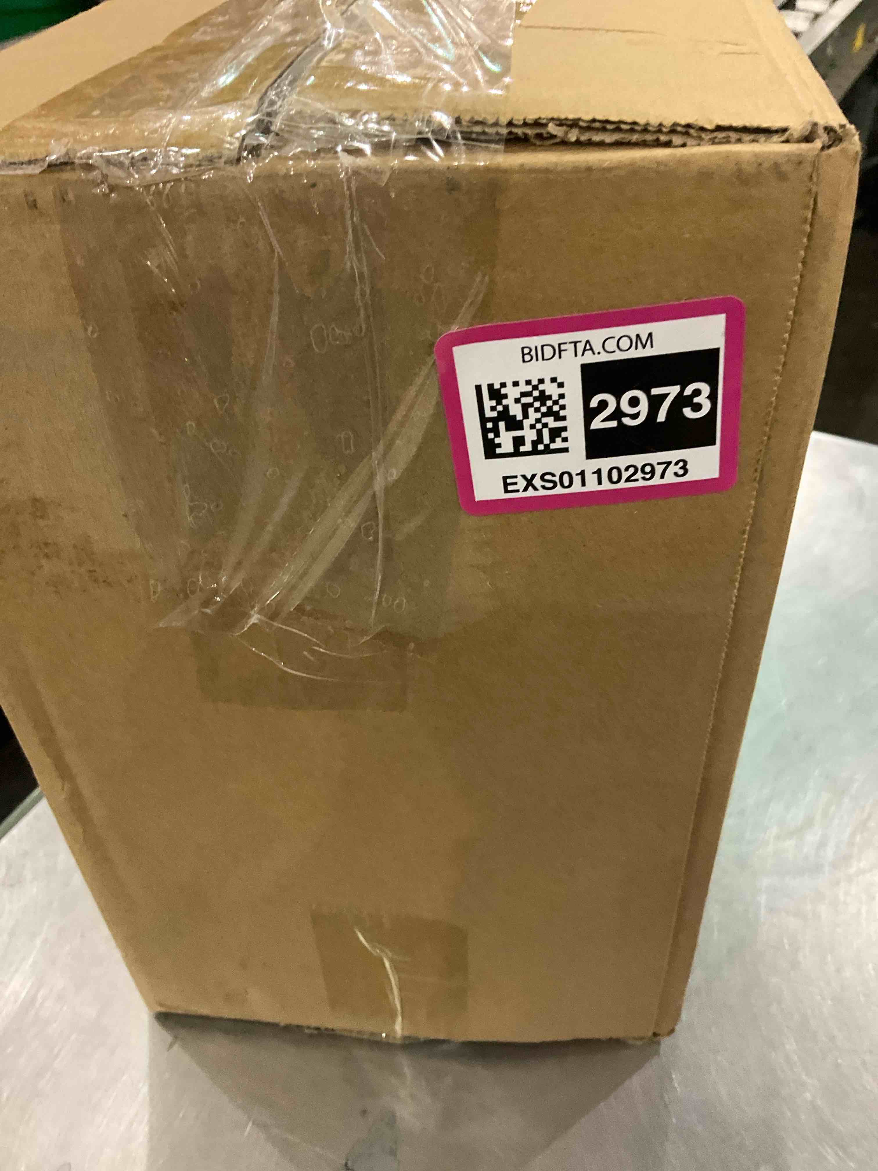 https://s3.amazonaws.com/lotting-images-prod/BargainHunt/EXS01102973_1707912927785.jpeg
