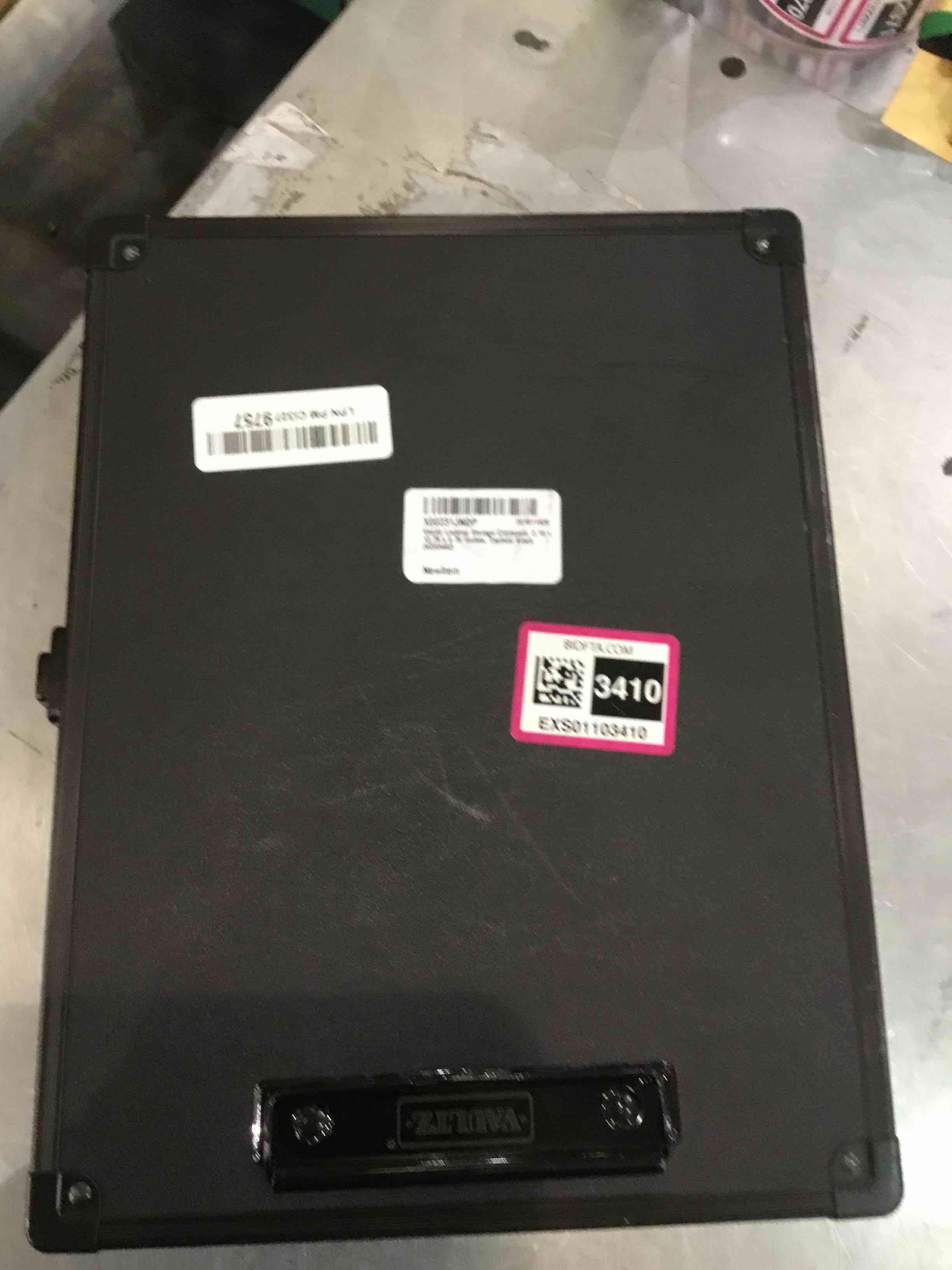 https://s3.amazonaws.com/lotting-images-prod/BargainHunt/EXS01103410_1712681573331.jpeg