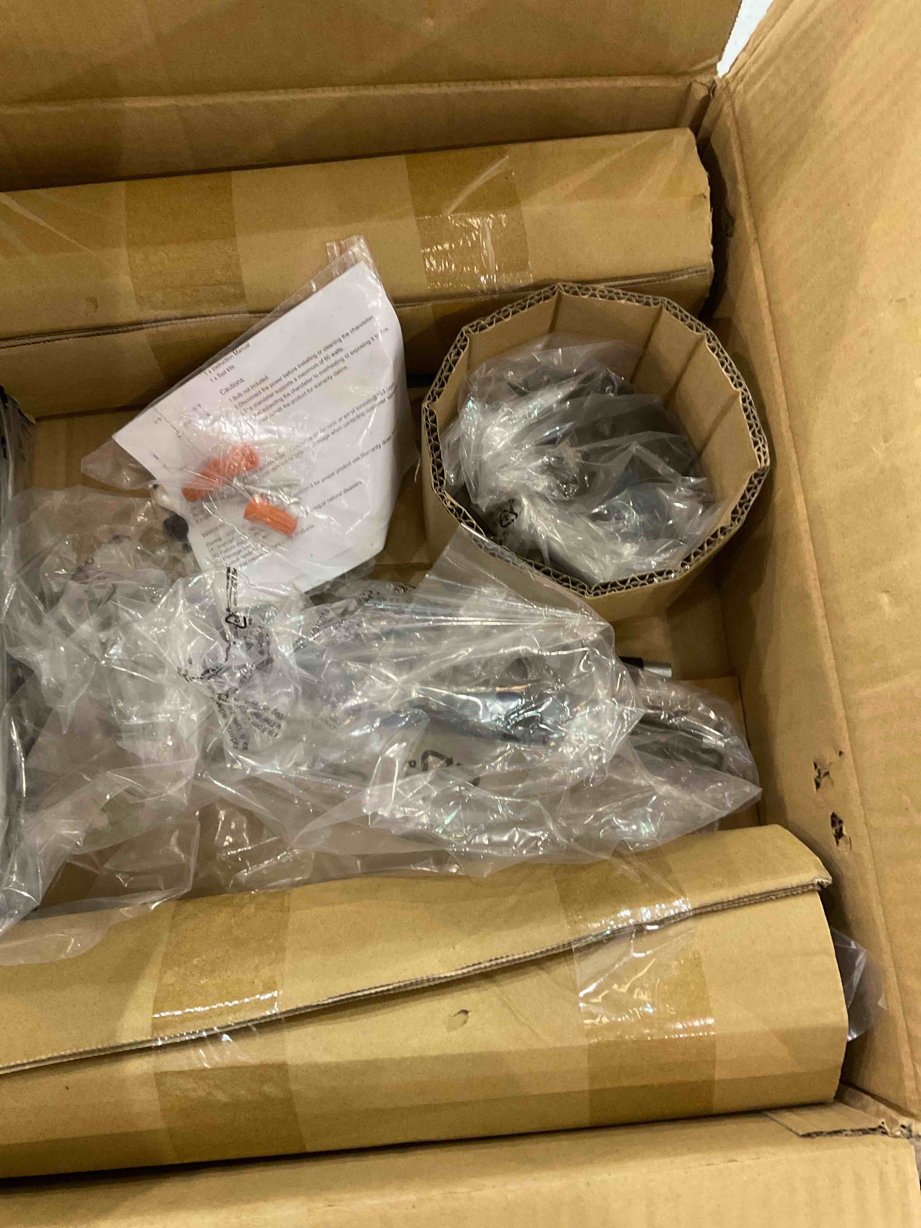 https://s3.amazonaws.com/lotting-images-prod/BargainHunt/EXS01103814_1706715480360.jpeg