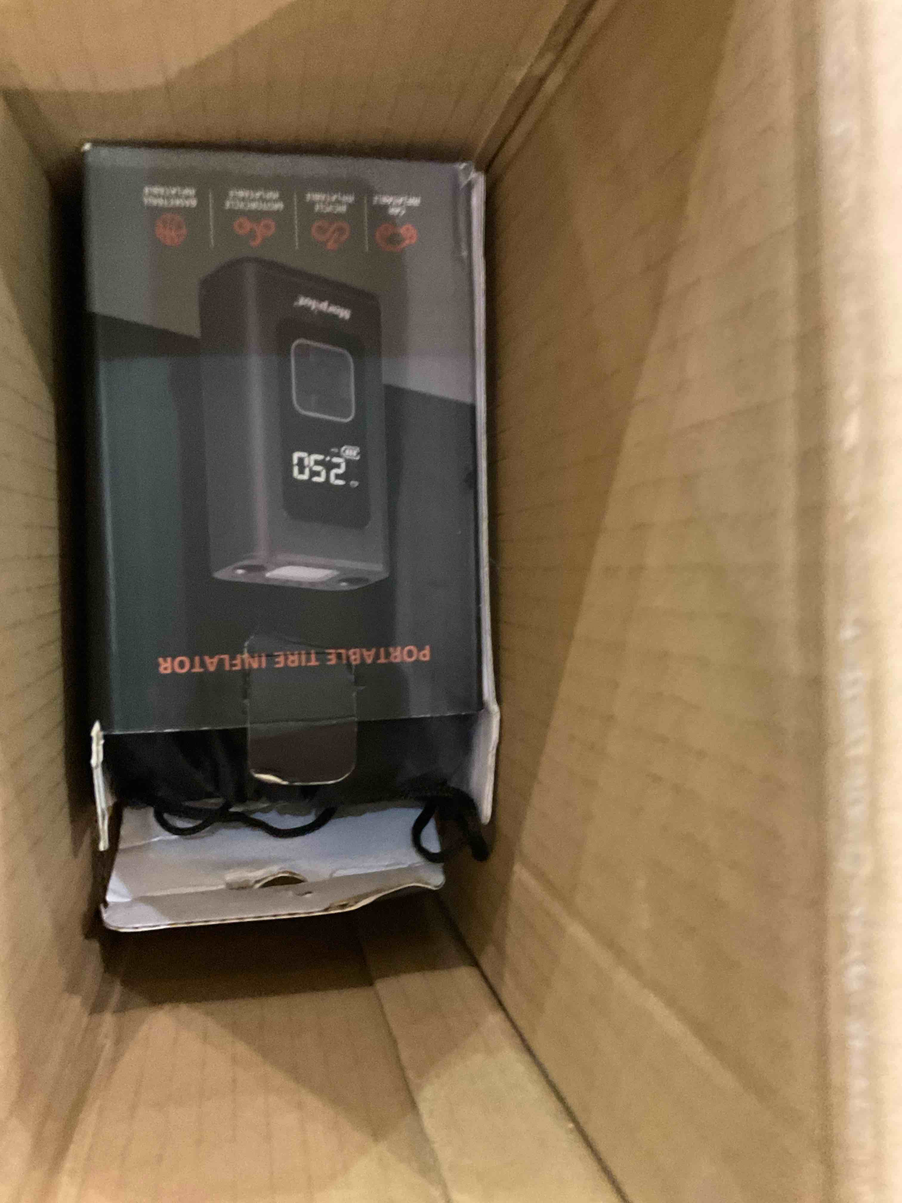 https://s3.amazonaws.com/lotting-images-prod/BargainHunt/EXS01103858_1706724377139.jpeg