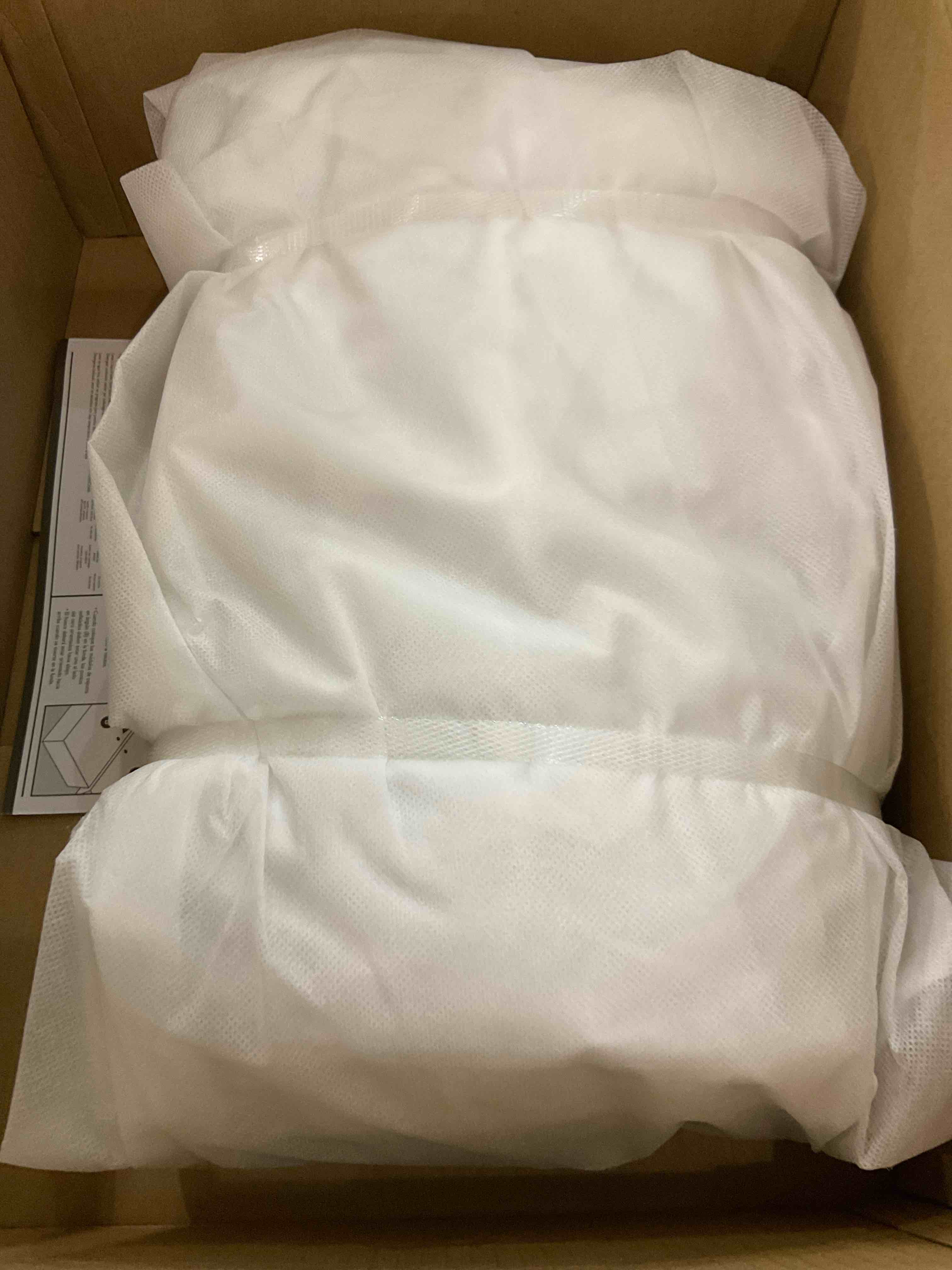 https://s3.amazonaws.com/lotting-images-prod/BargainHunt/EXS01103875_1706727338637.jpeg