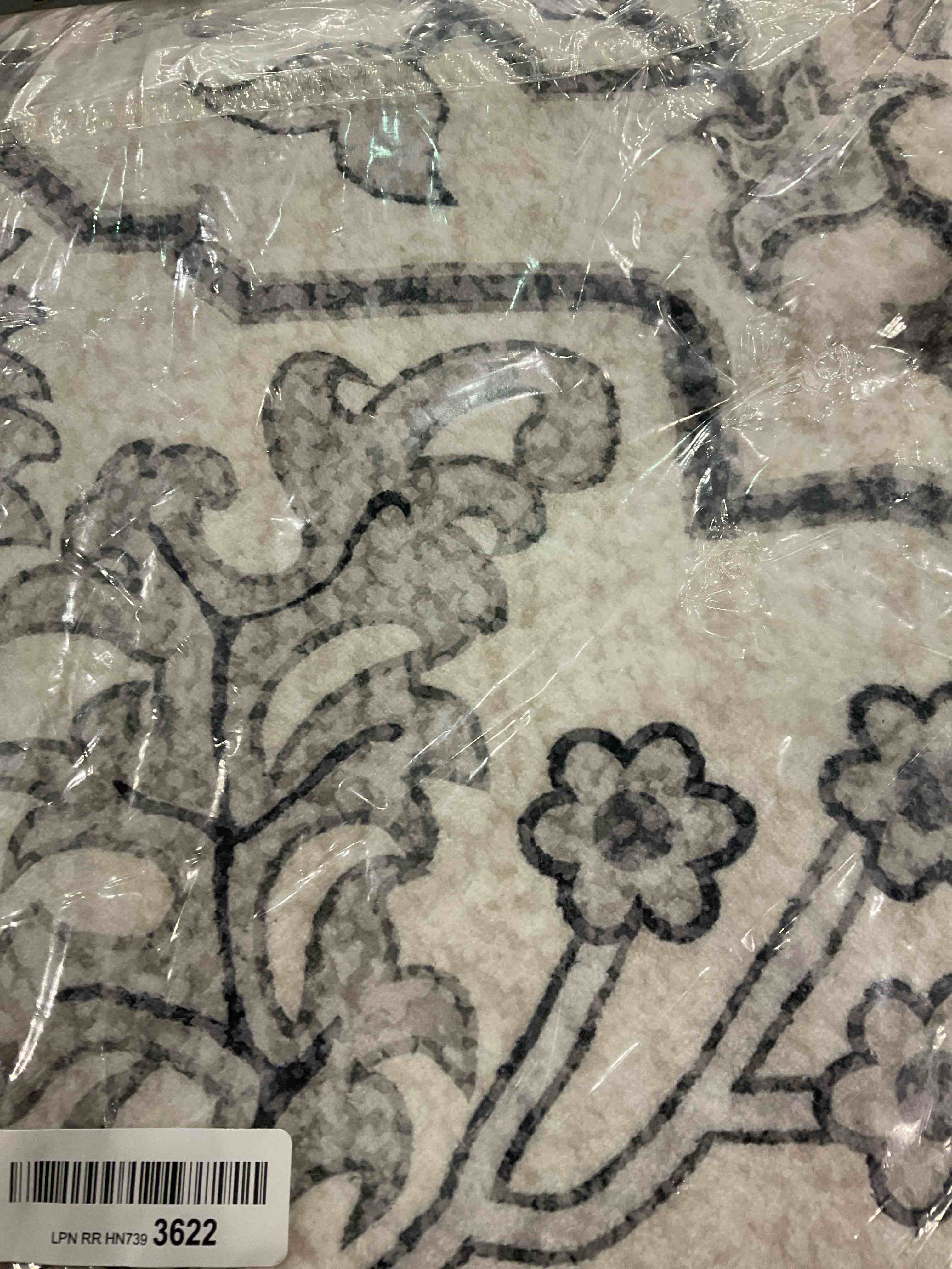 https://s3.amazonaws.com/lotting-images-prod/BargainHunt/EXS01103896_1706789933007.jpeg