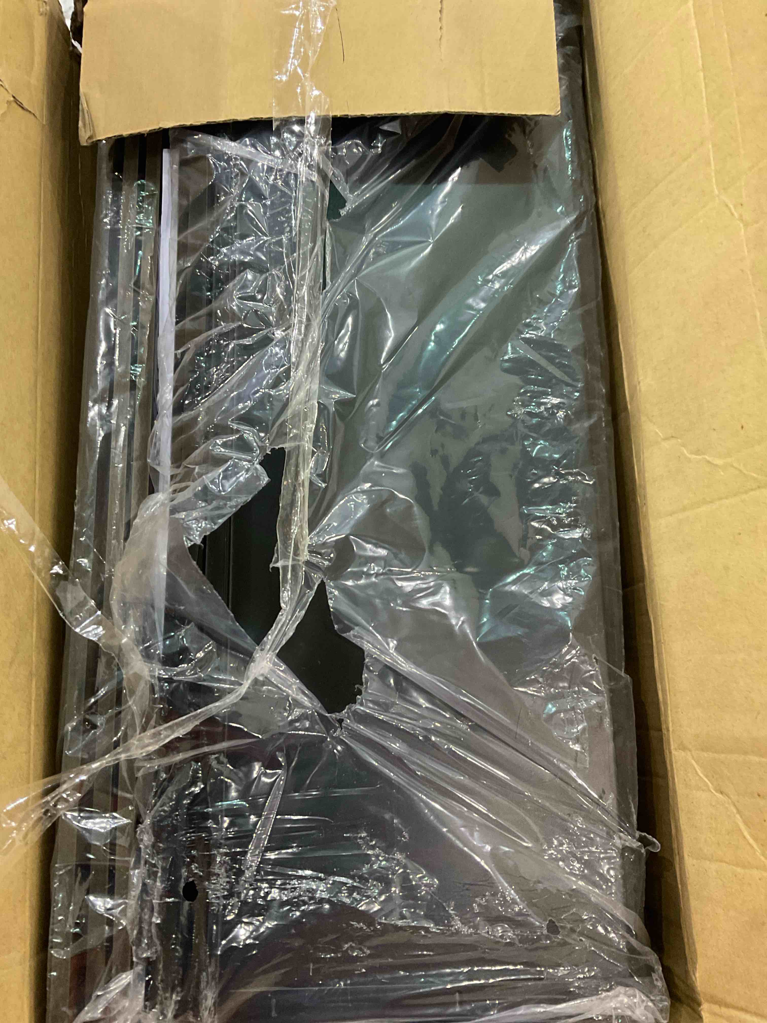 https://s3.amazonaws.com/lotting-images-prod/BargainHunt/EXS01103907_1706791241672.jpeg