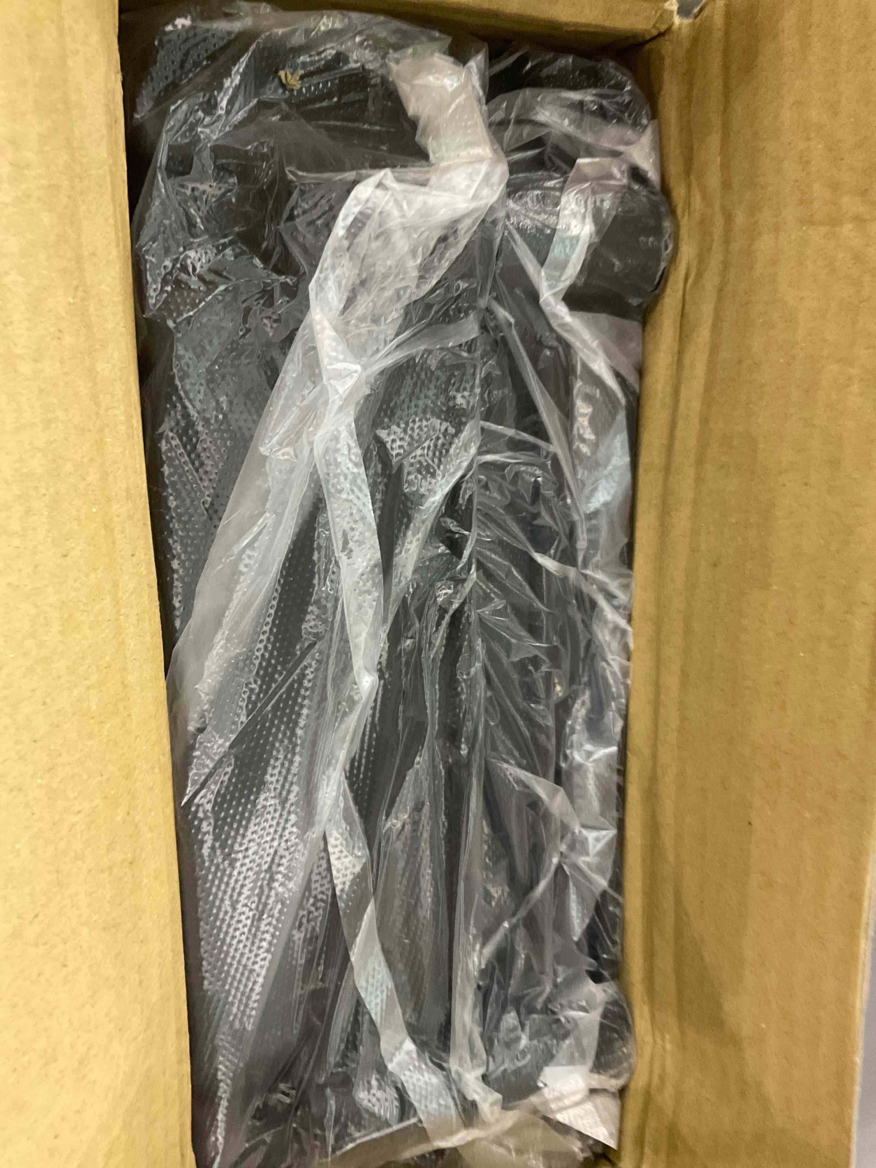 https://s3.amazonaws.com/lotting-images-prod/BargainHunt/EXS01103921_1706793012589.jpeg