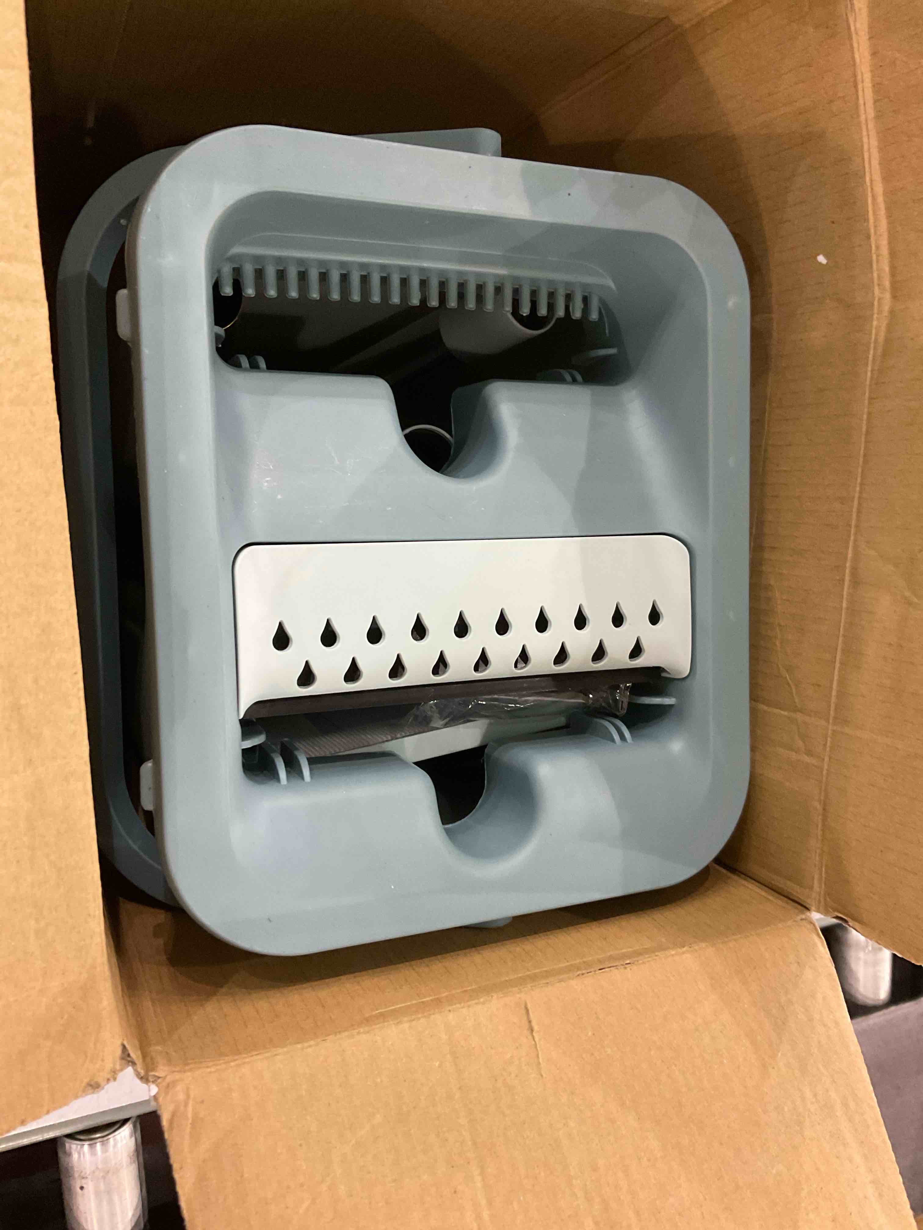 https://s3.amazonaws.com/lotting-images-prod/BargainHunt/EXS01104038_1706876268577.jpeg