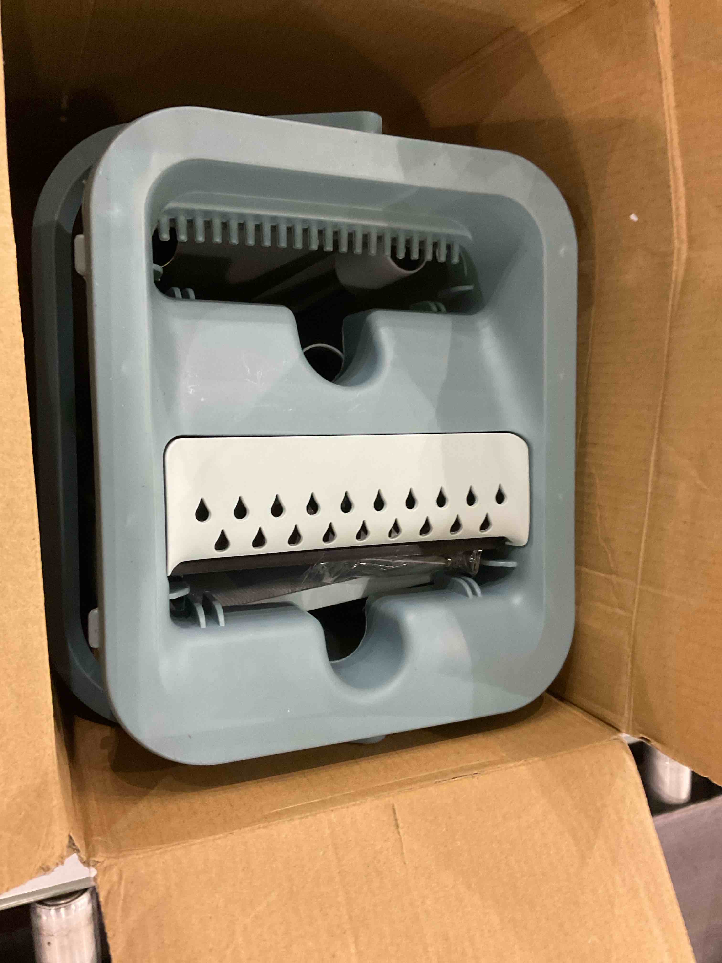 https://s3.amazonaws.com/lotting-images-prod/BargainHunt/EXS01104038_1706876269766.jpeg
