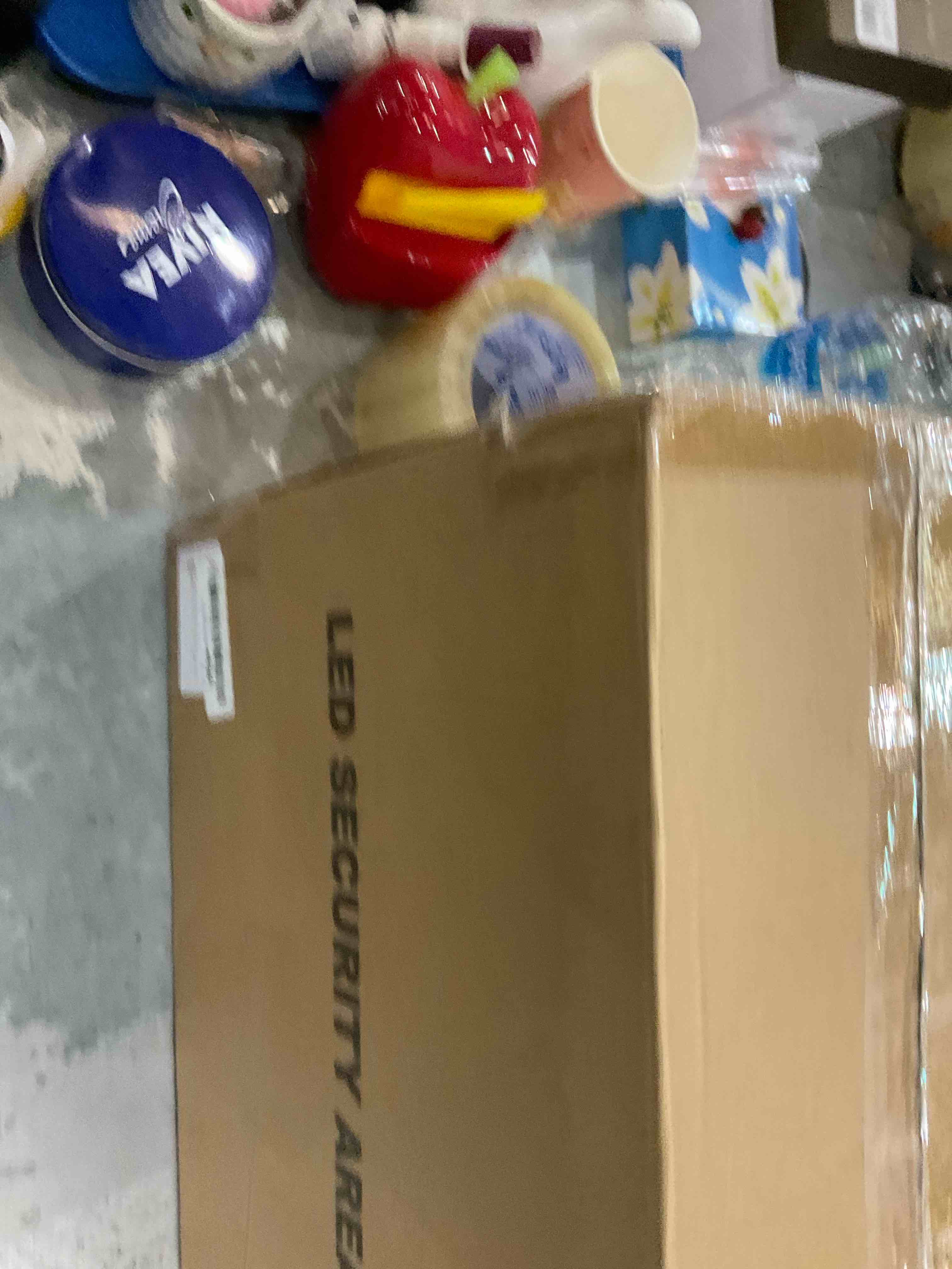 https://s3.amazonaws.com/lotting-images-prod/BargainHunt/EXS01104084_1706898396027.jpeg