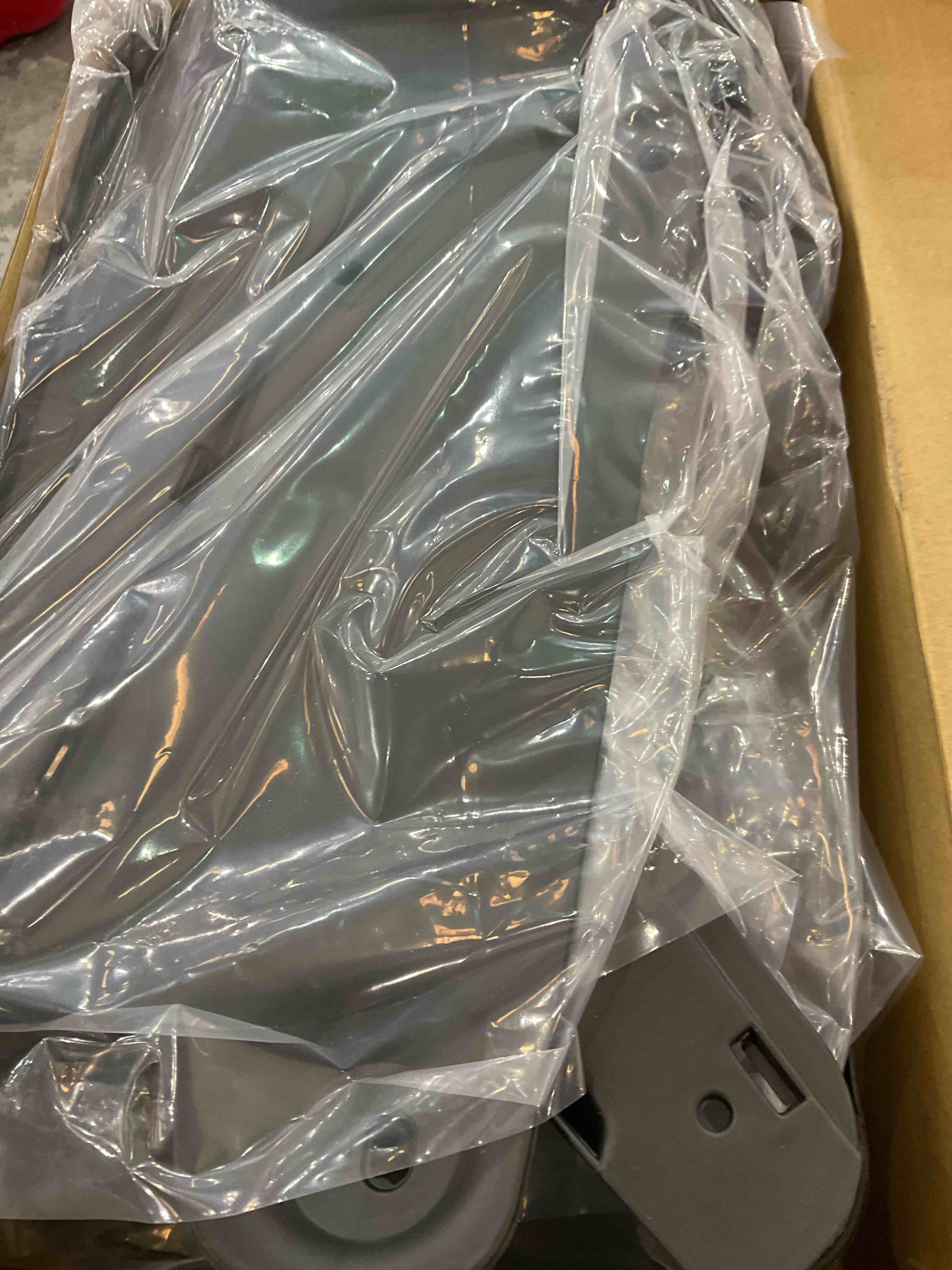 https://s3.amazonaws.com/lotting-images-prod/BargainHunt/EXS01104230_1707243428618.jpeg