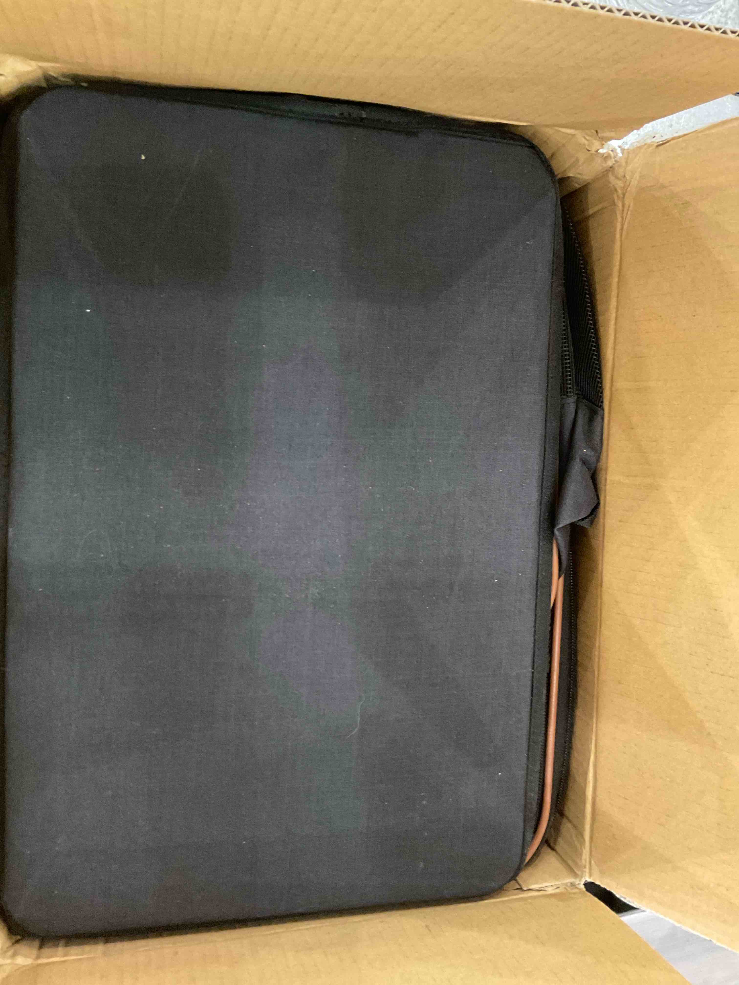 https://s3.amazonaws.com/lotting-images-prod/BargainHunt/EXS01104261_1707249115774.jpeg