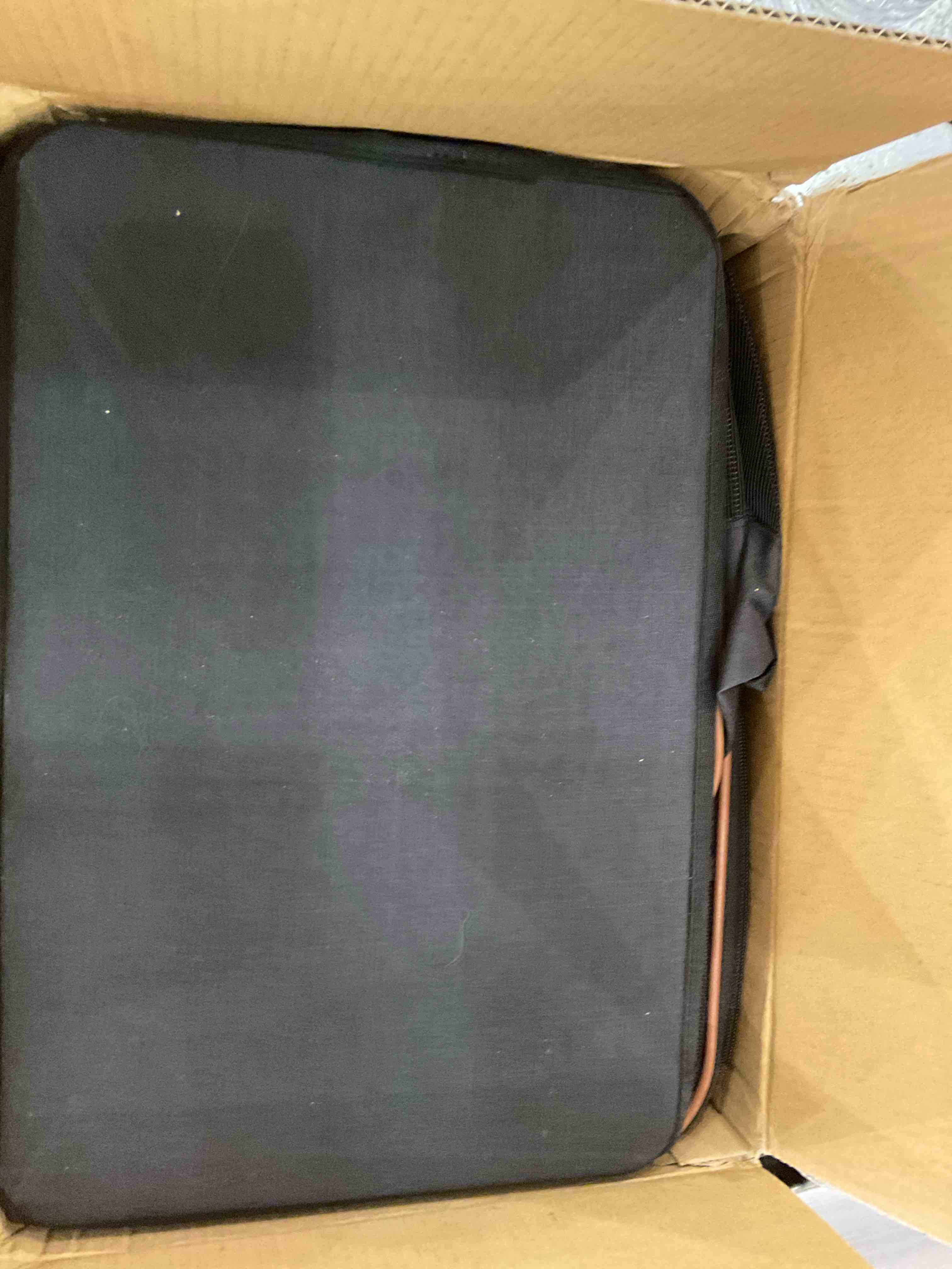 https://s3.amazonaws.com/lotting-images-prod/BargainHunt/EXS01104261_1707249116968.jpeg