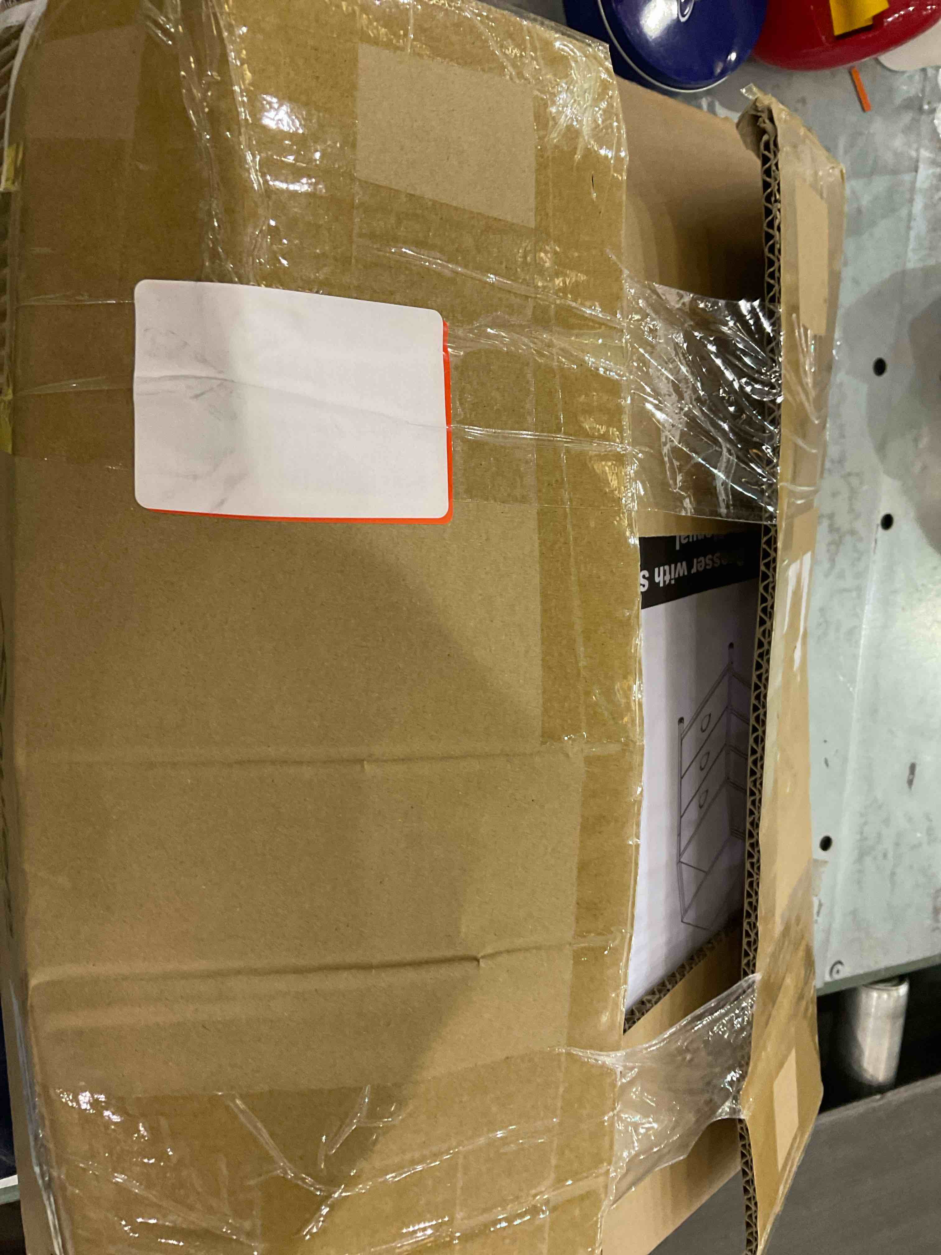 https://s3.amazonaws.com/lotting-images-prod/BargainHunt/EXS01104262_1707249233897.jpeg