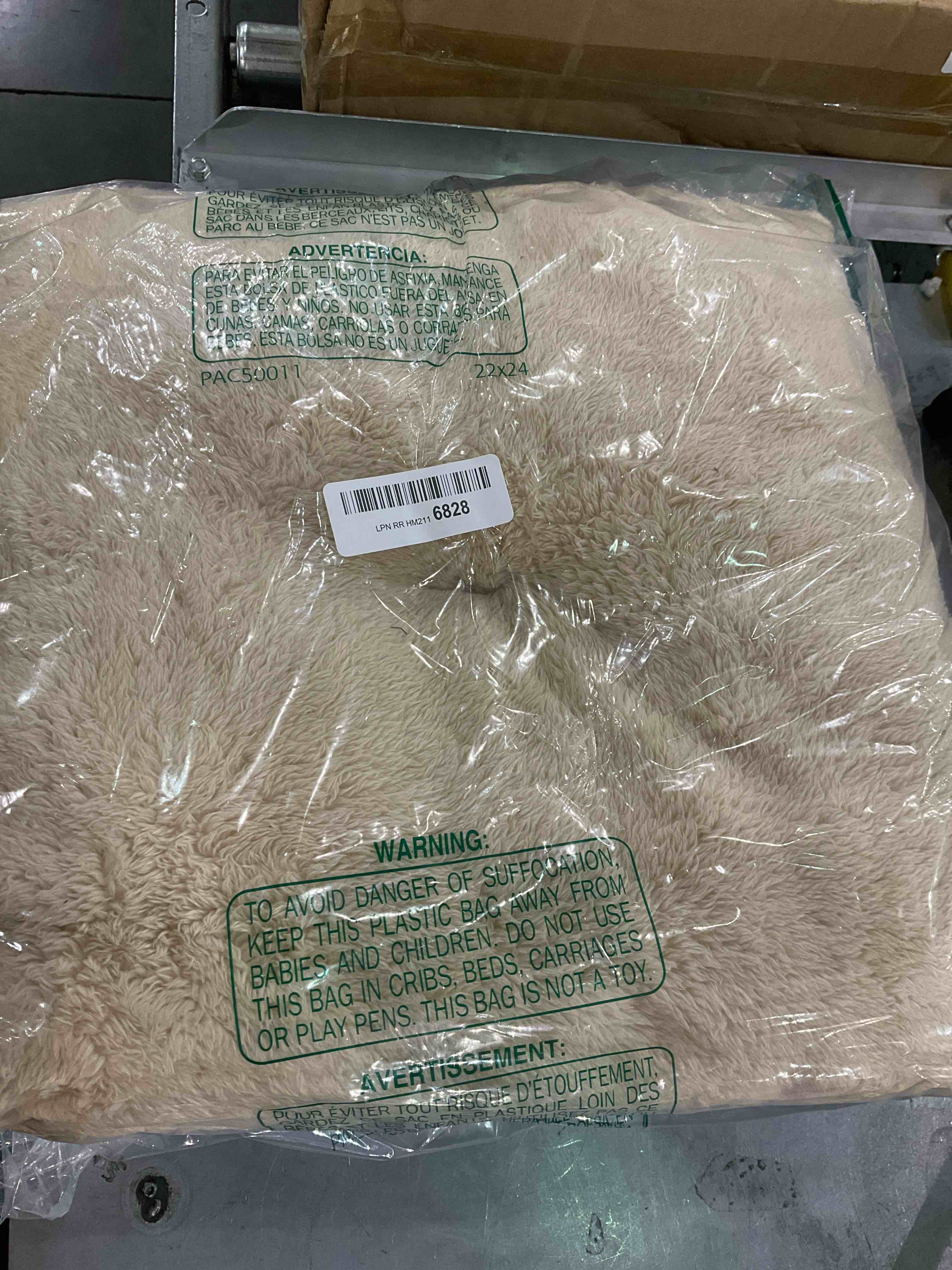 https://s3.amazonaws.com/lotting-images-prod/BargainHunt/EXS01105010_1706876974174.jpeg