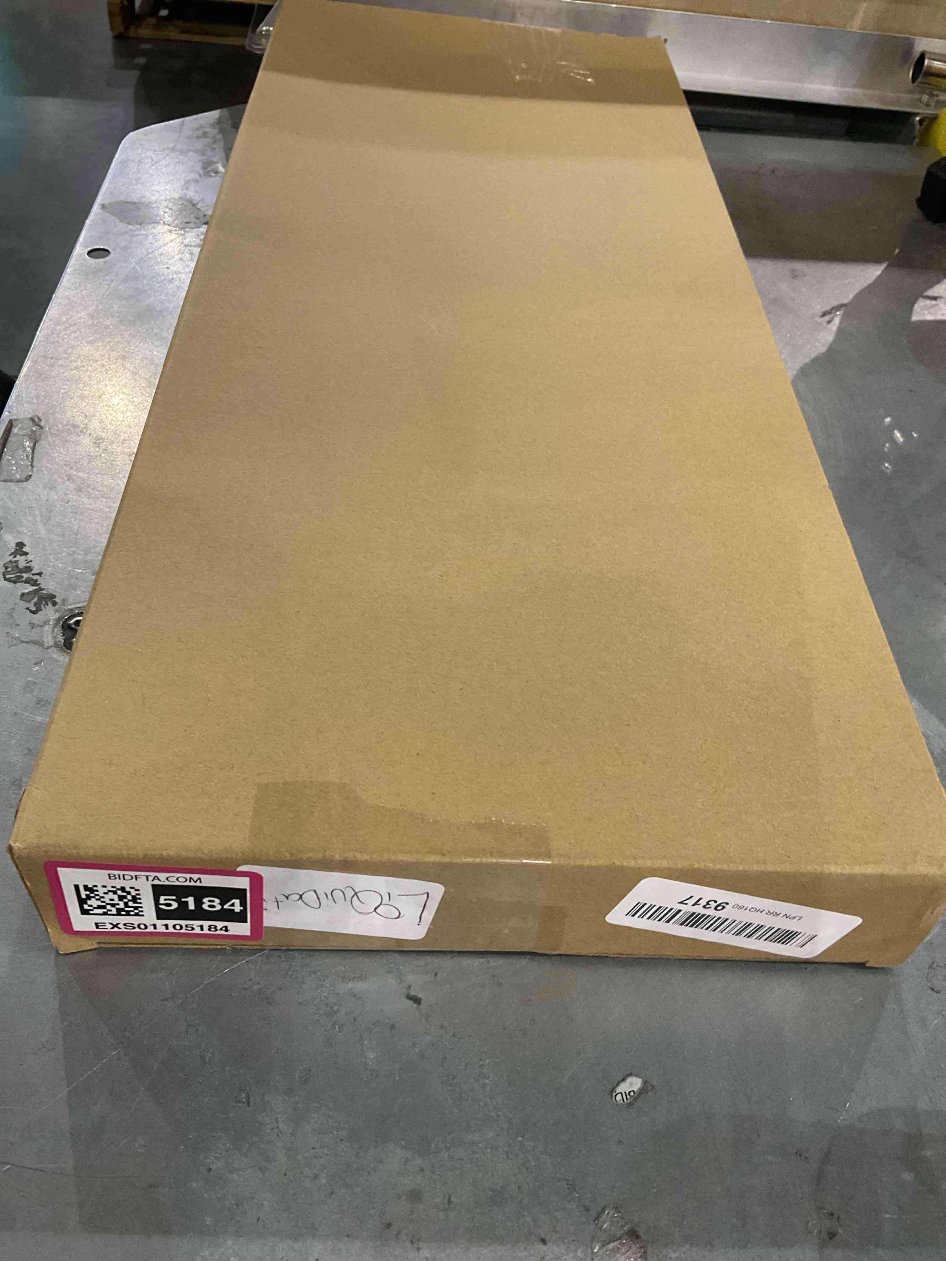 https://s3.amazonaws.com/lotting-images-prod/BargainHunt/EXS01105184_1707224320764.jpeg