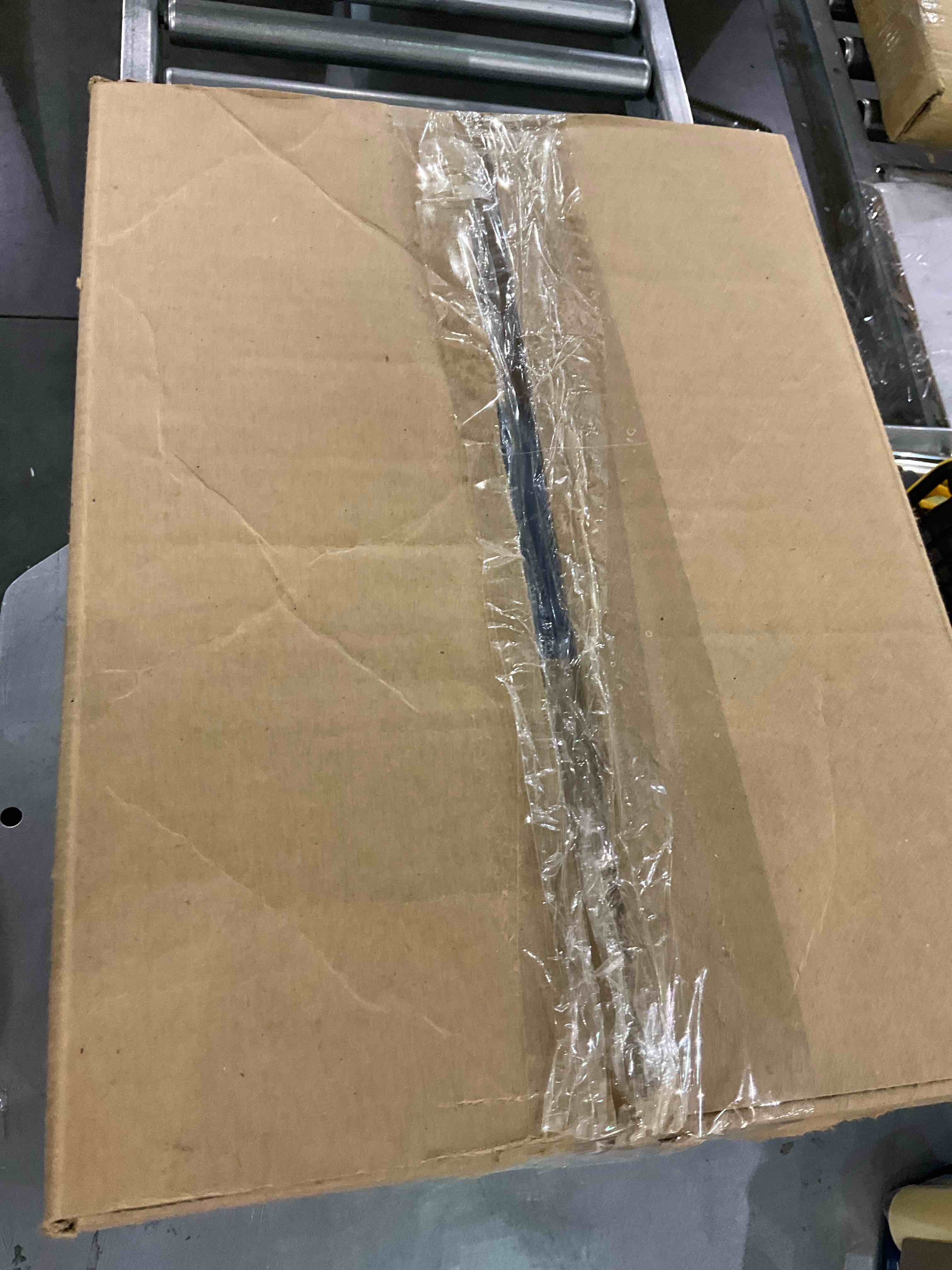 https://s3.amazonaws.com/lotting-images-prod/BargainHunt/EXS01105186_1707224594441.jpeg