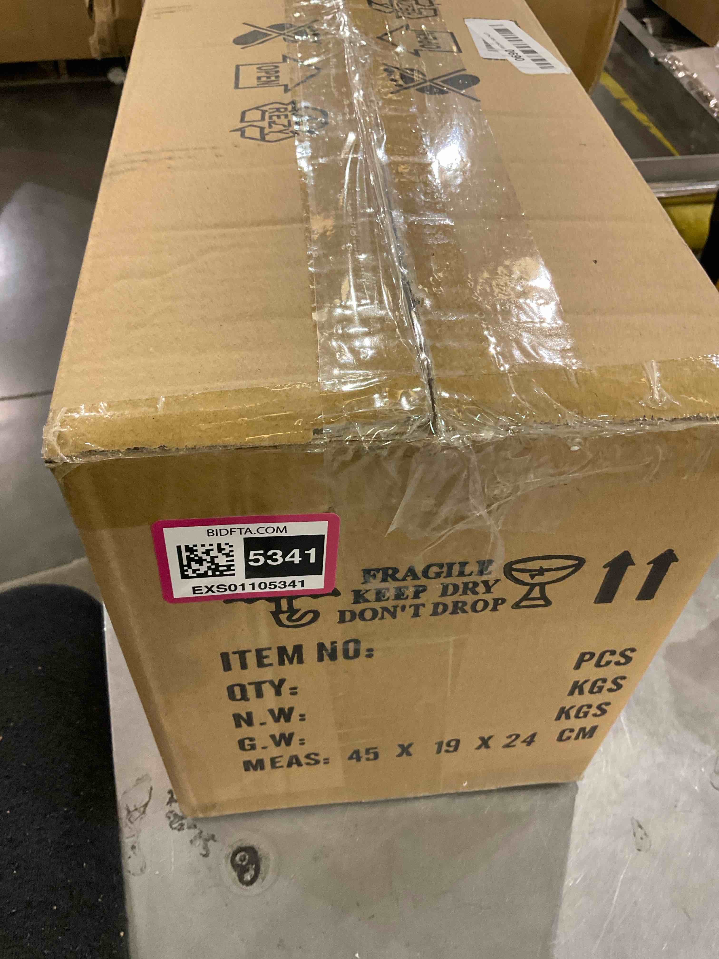 https://s3.amazonaws.com/lotting-images-prod/BargainHunt/EXS01105341_1707316217890.jpeg
