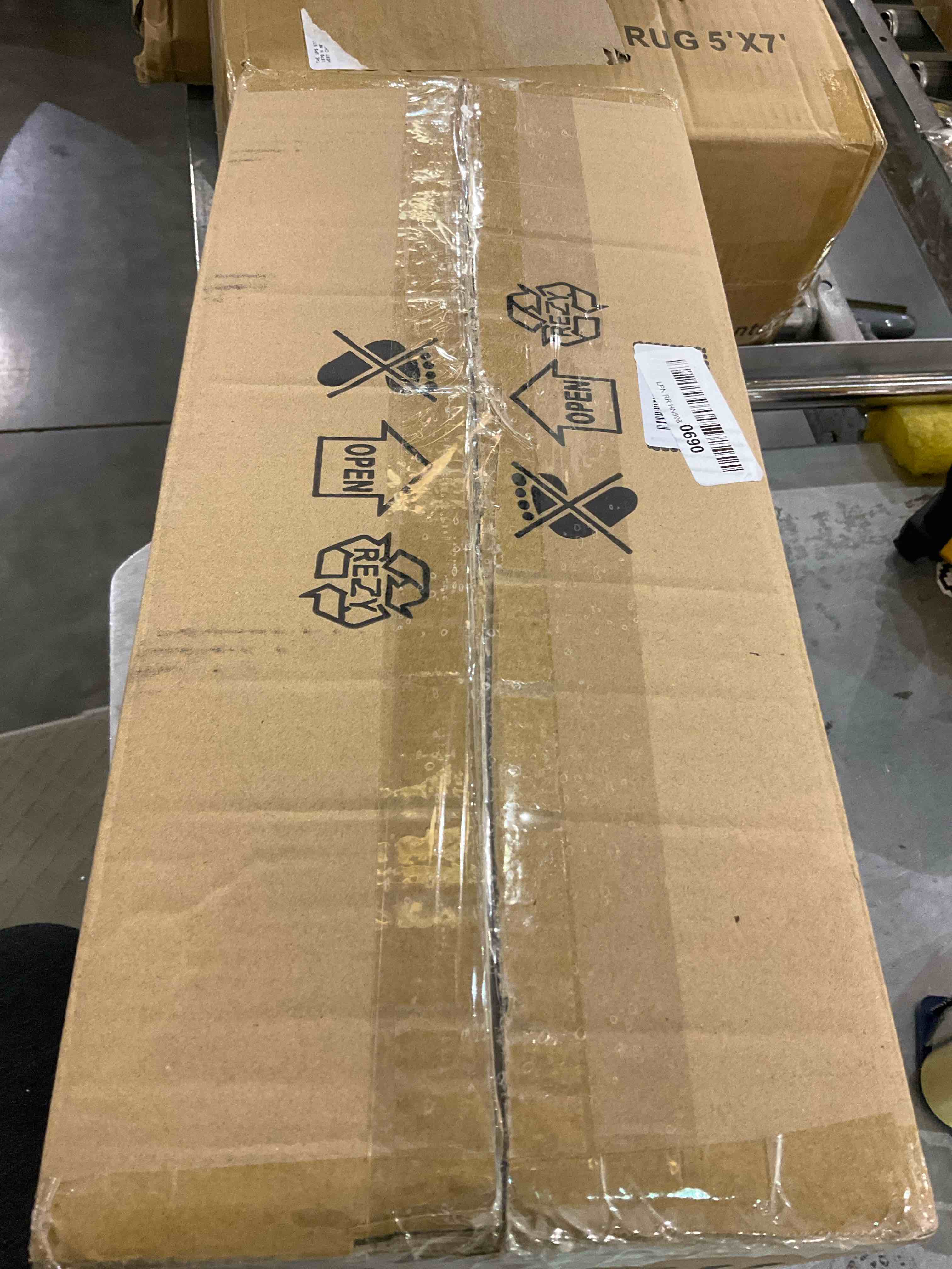 https://s3.amazonaws.com/lotting-images-prod/BargainHunt/EXS01105341_1707316219785.jpeg
