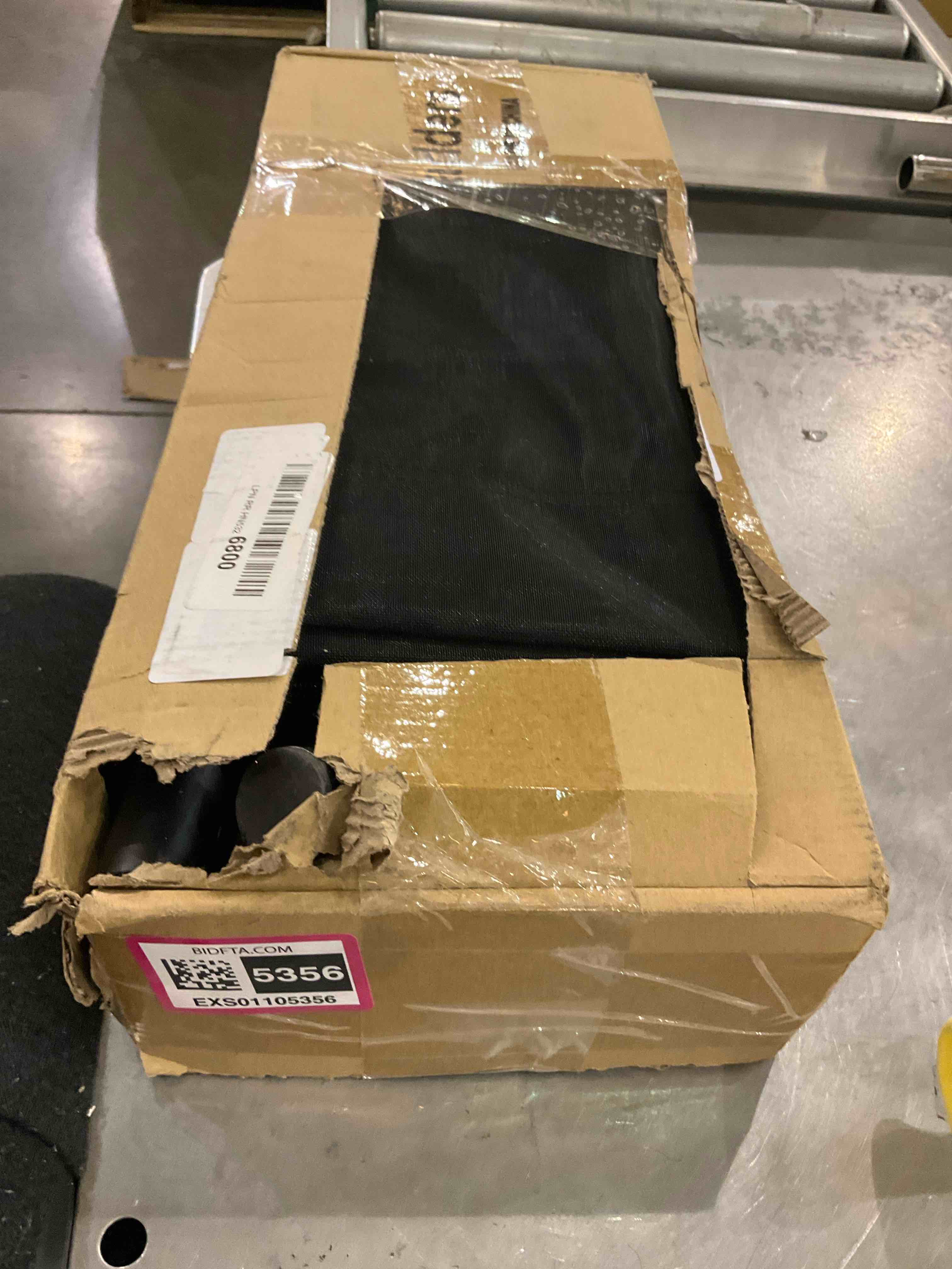 https://s3.amazonaws.com/lotting-images-prod/BargainHunt/EXS01105356_1707318690528.jpeg