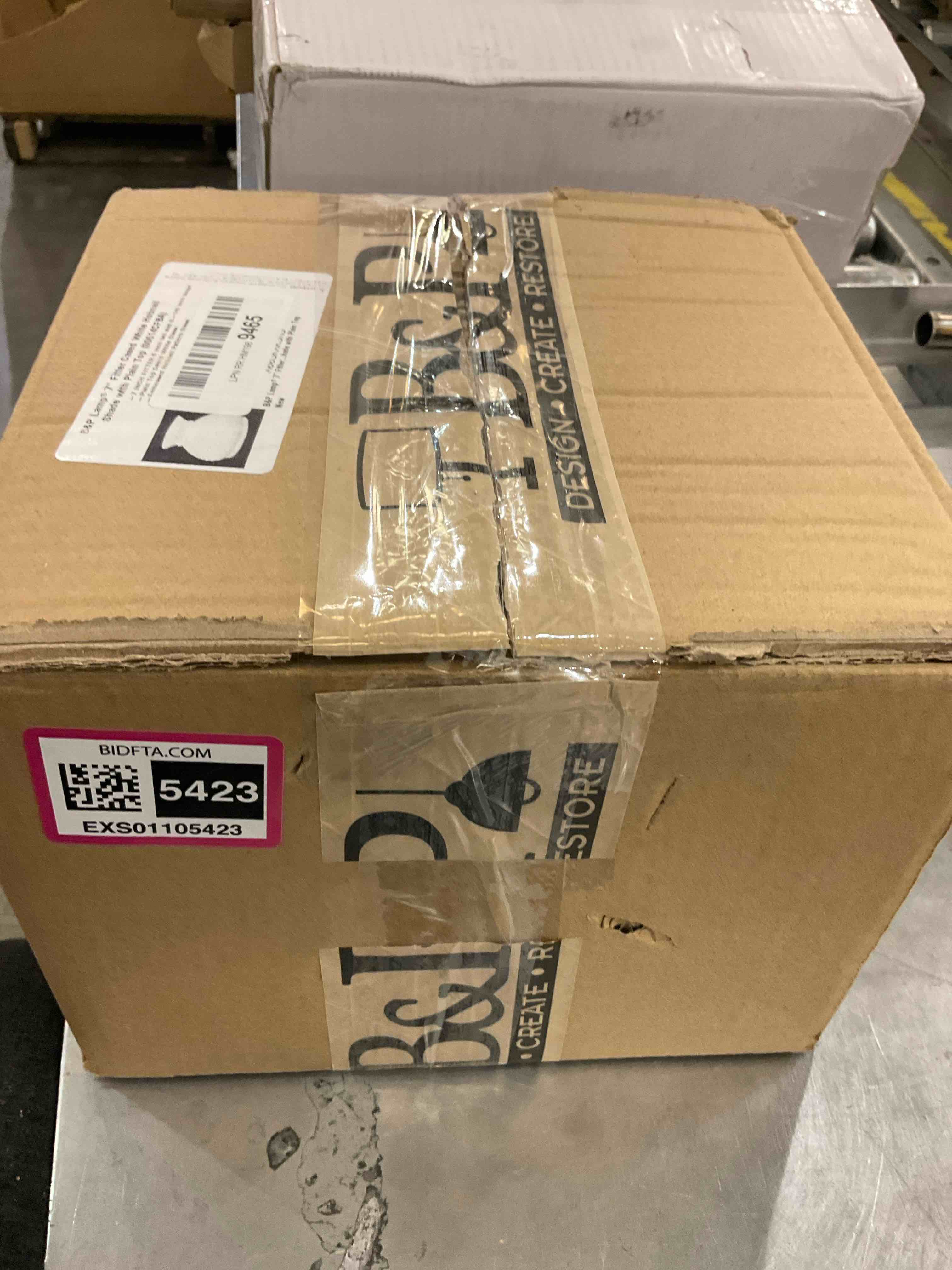 https://s3.amazonaws.com/lotting-images-prod/BargainHunt/EXS01105423_1707331814022.jpeg
