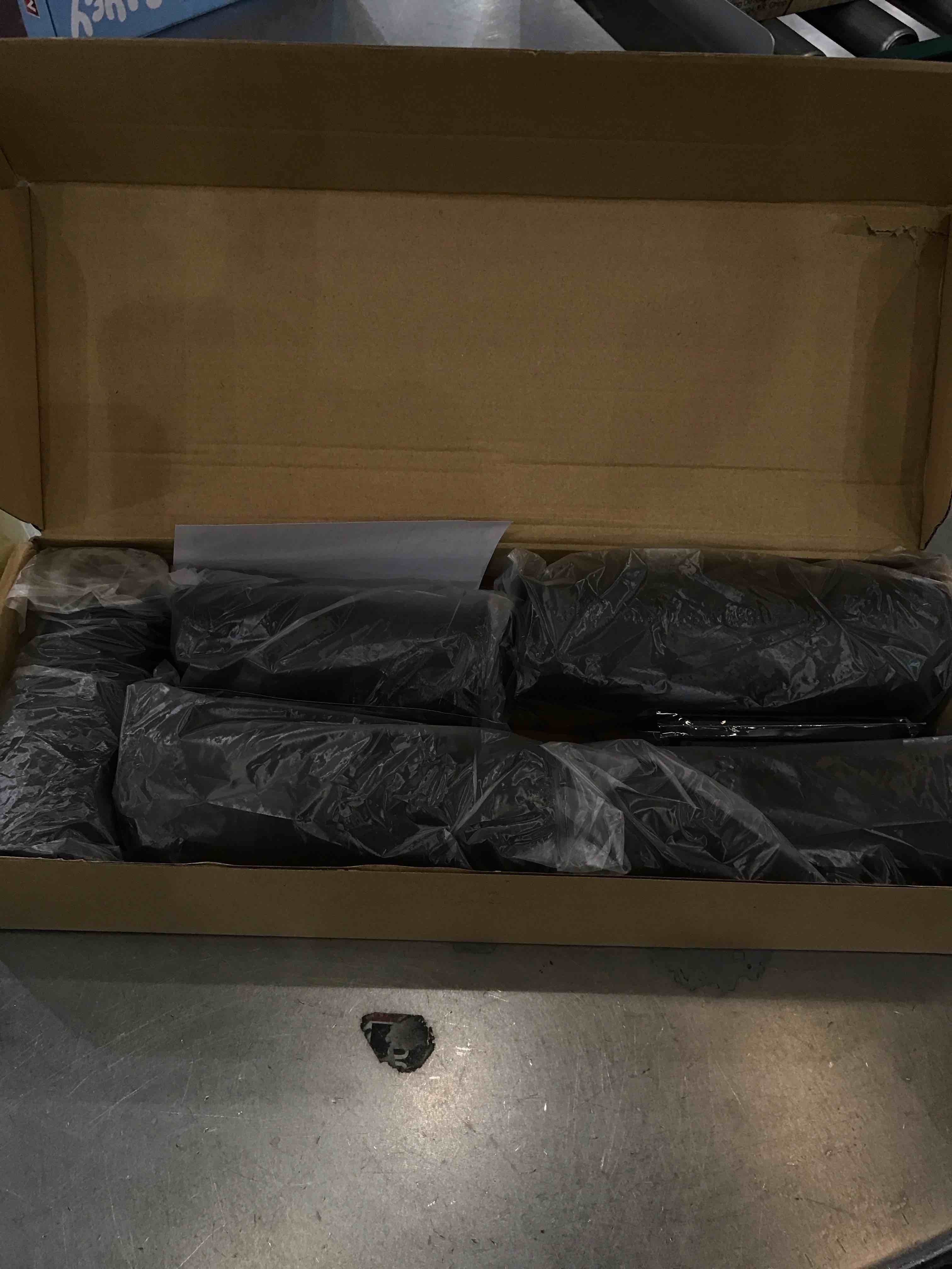 https://s3.amazonaws.com/lotting-images-prod/BargainHunt/EXS01105597_1706801966592.jpeg