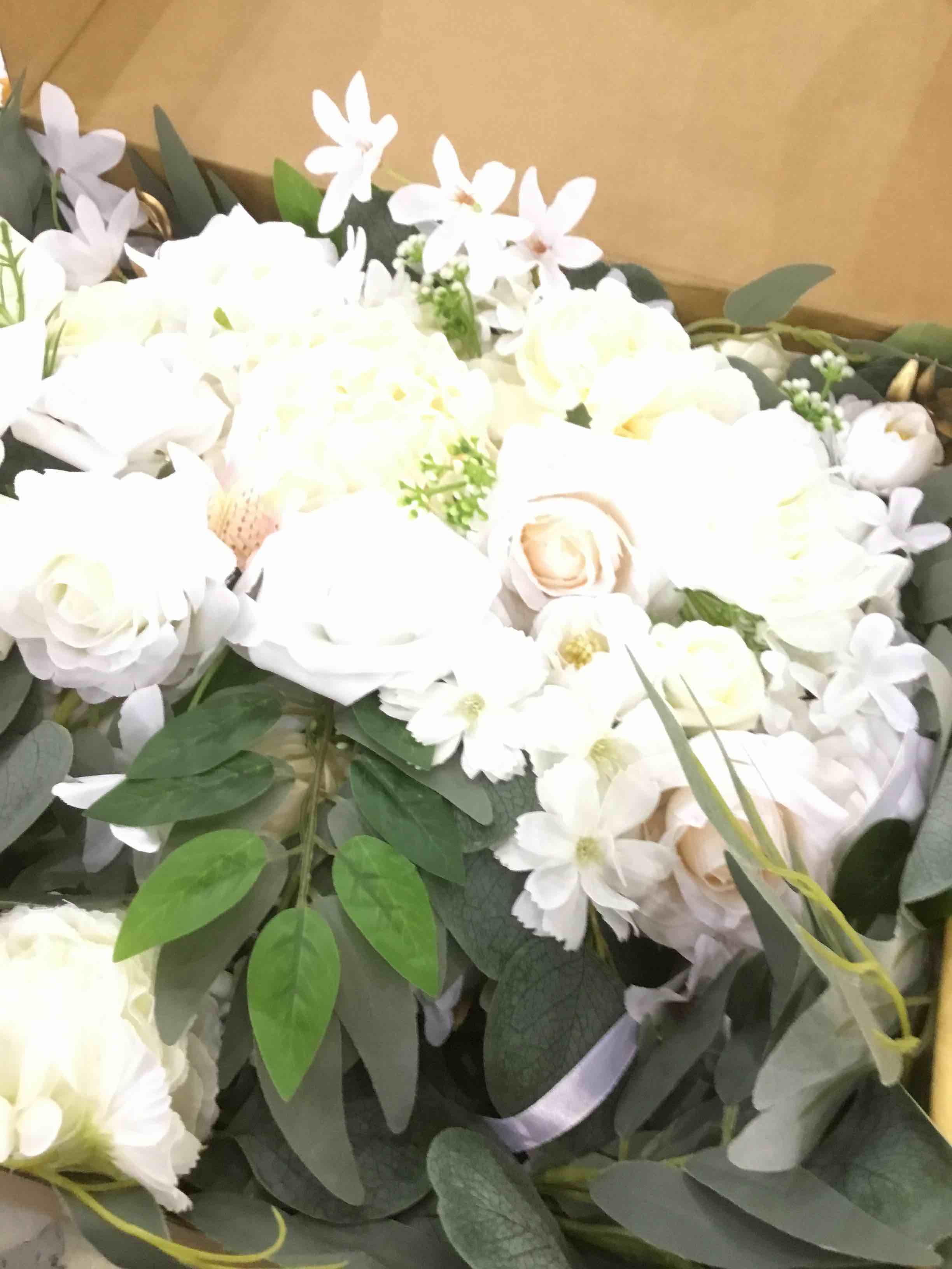 https://s3.amazonaws.com/lotting-images-prod/BargainHunt/EXS01105847_1707229958282.jpeg