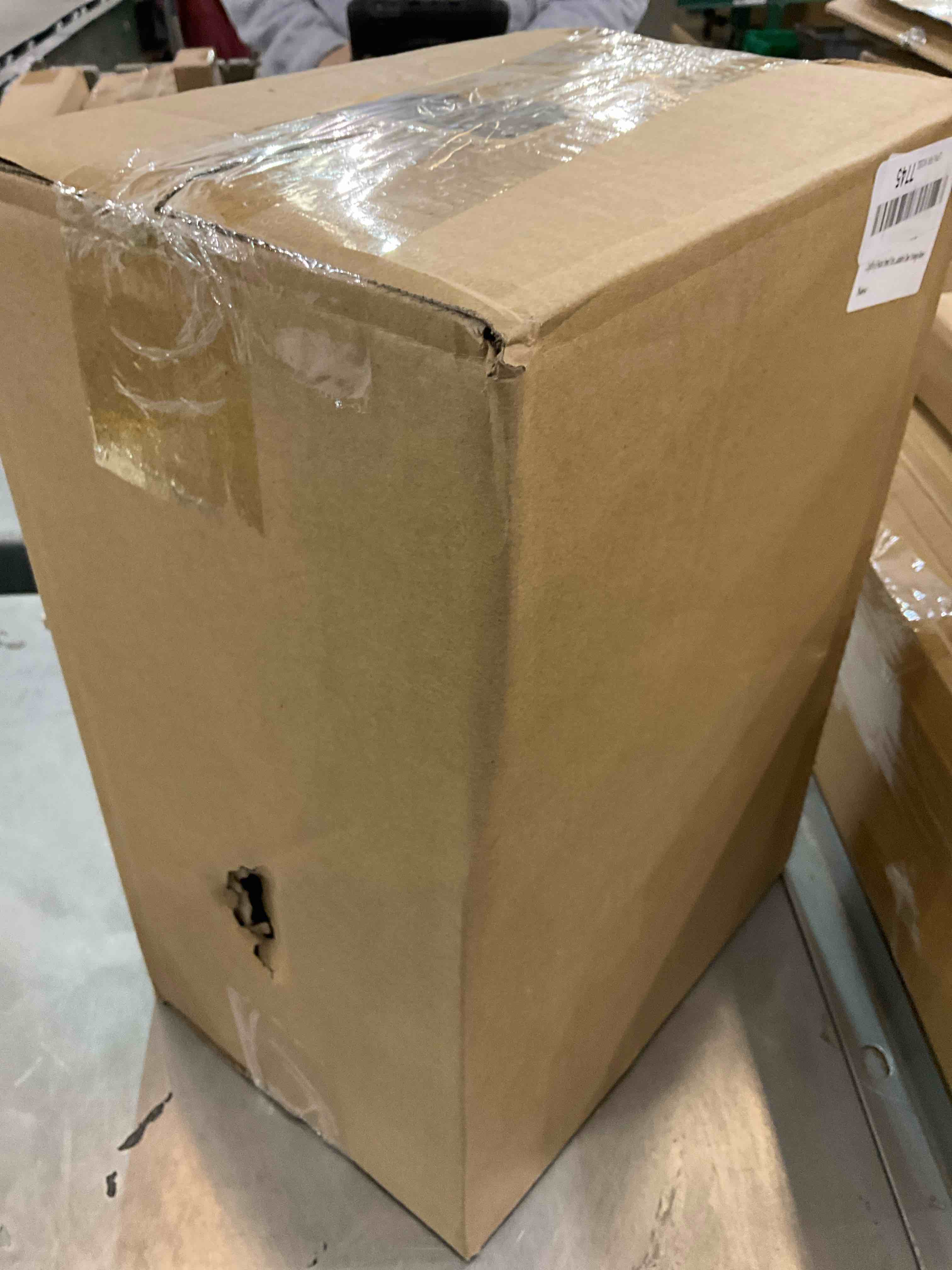 https://s3.amazonaws.com/lotting-images-prod/BargainHunt/EXS01106008_1706804512053.jpeg