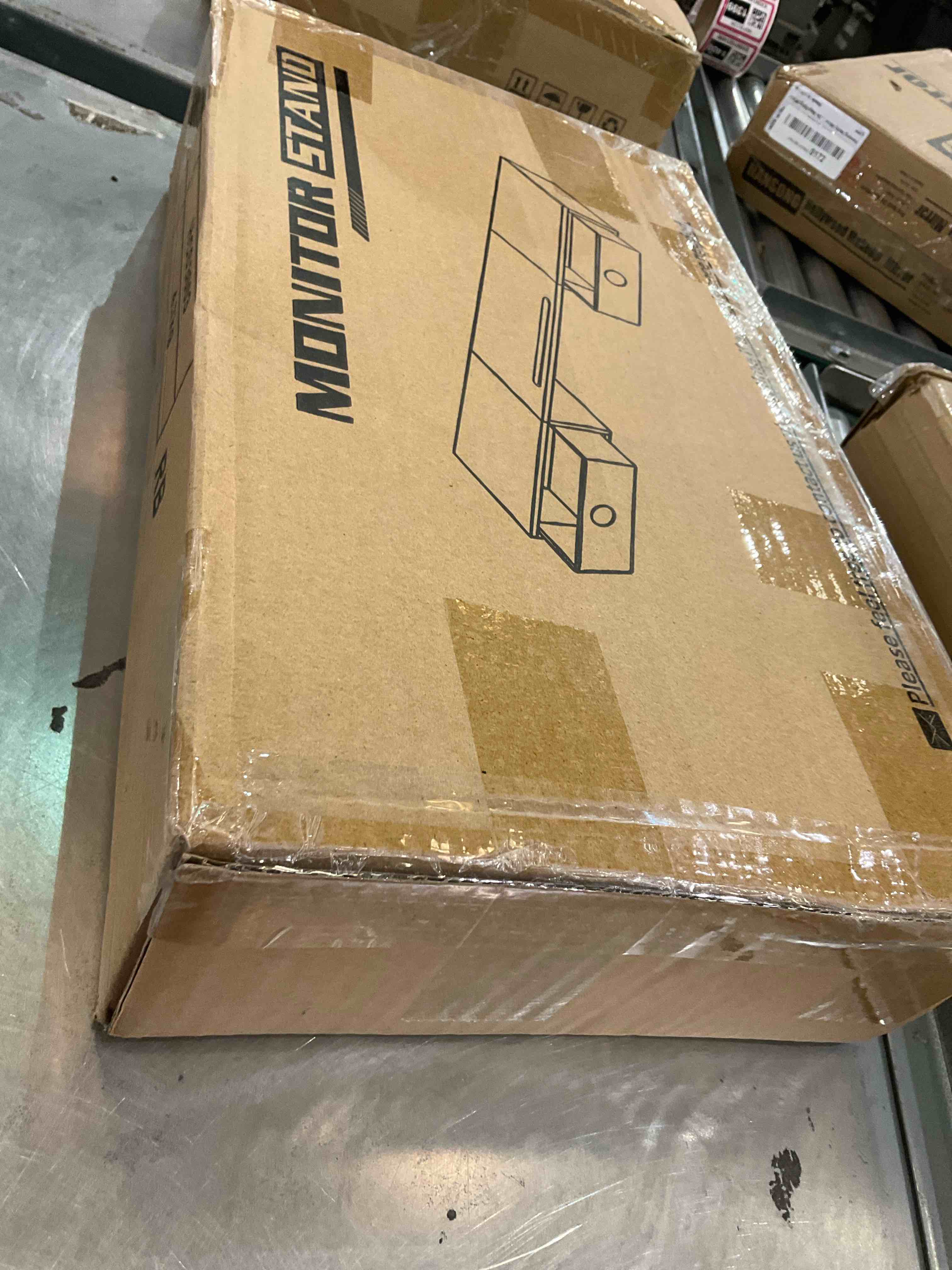 https://s3.amazonaws.com/lotting-images-prod/BargainHunt/EXS01106351_1707238317961.jpeg