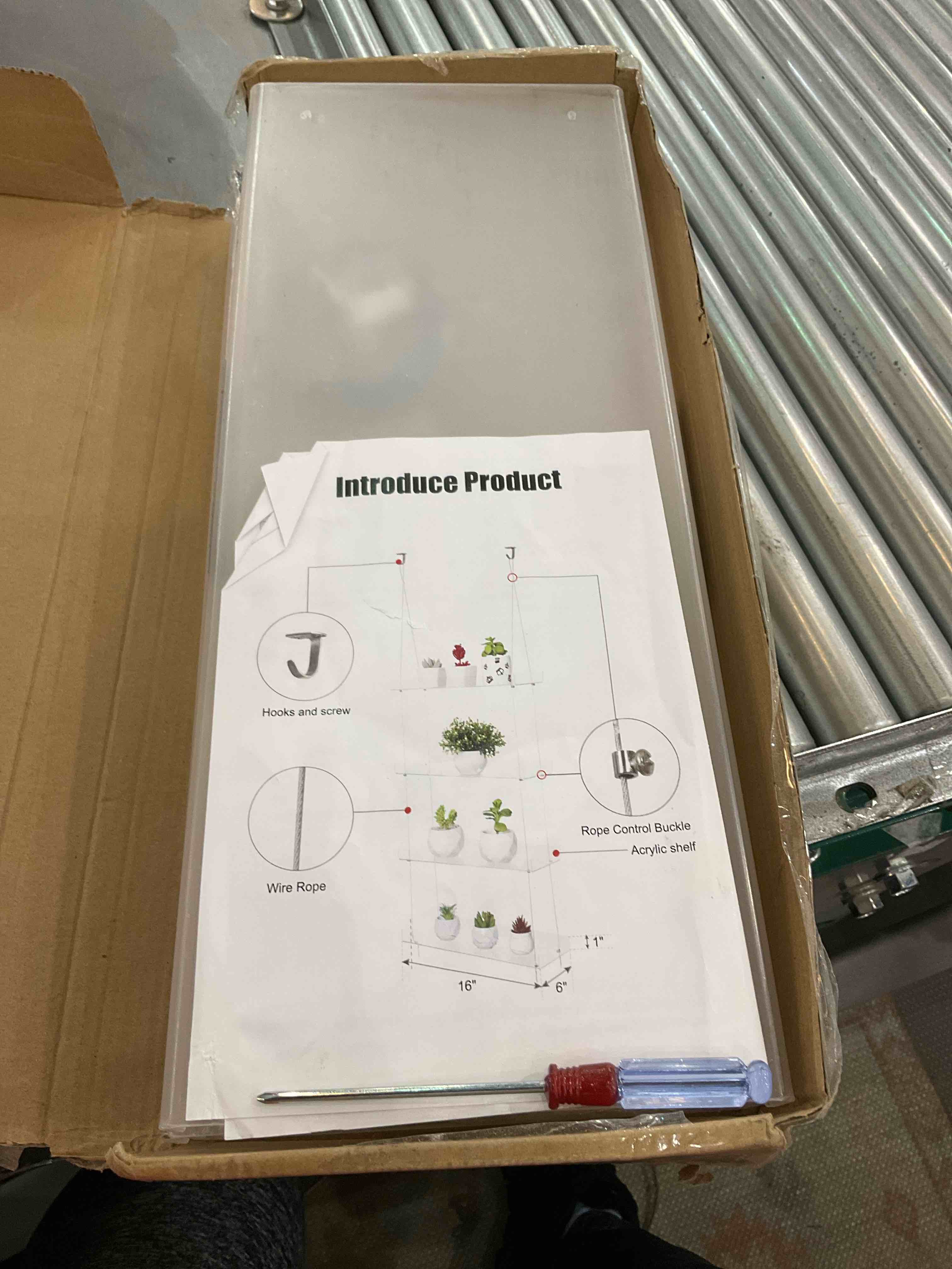 https://s3.amazonaws.com/lotting-images-prod/BargainHunt/EXS01106353_1707238531141.jpeg