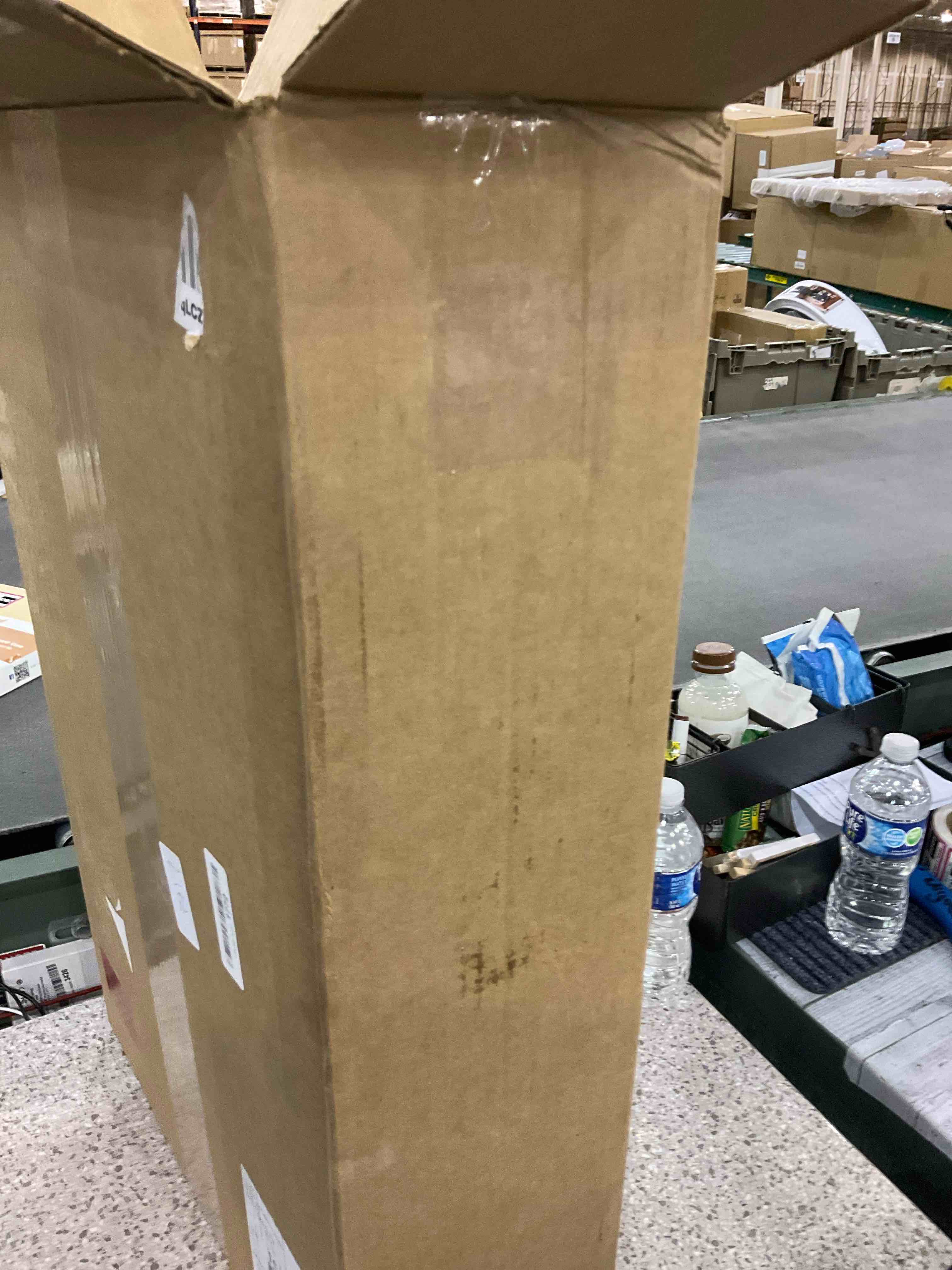 https://s3.amazonaws.com/lotting-images-prod/BargainHunt/EXS01106560_1708088098682.jpeg