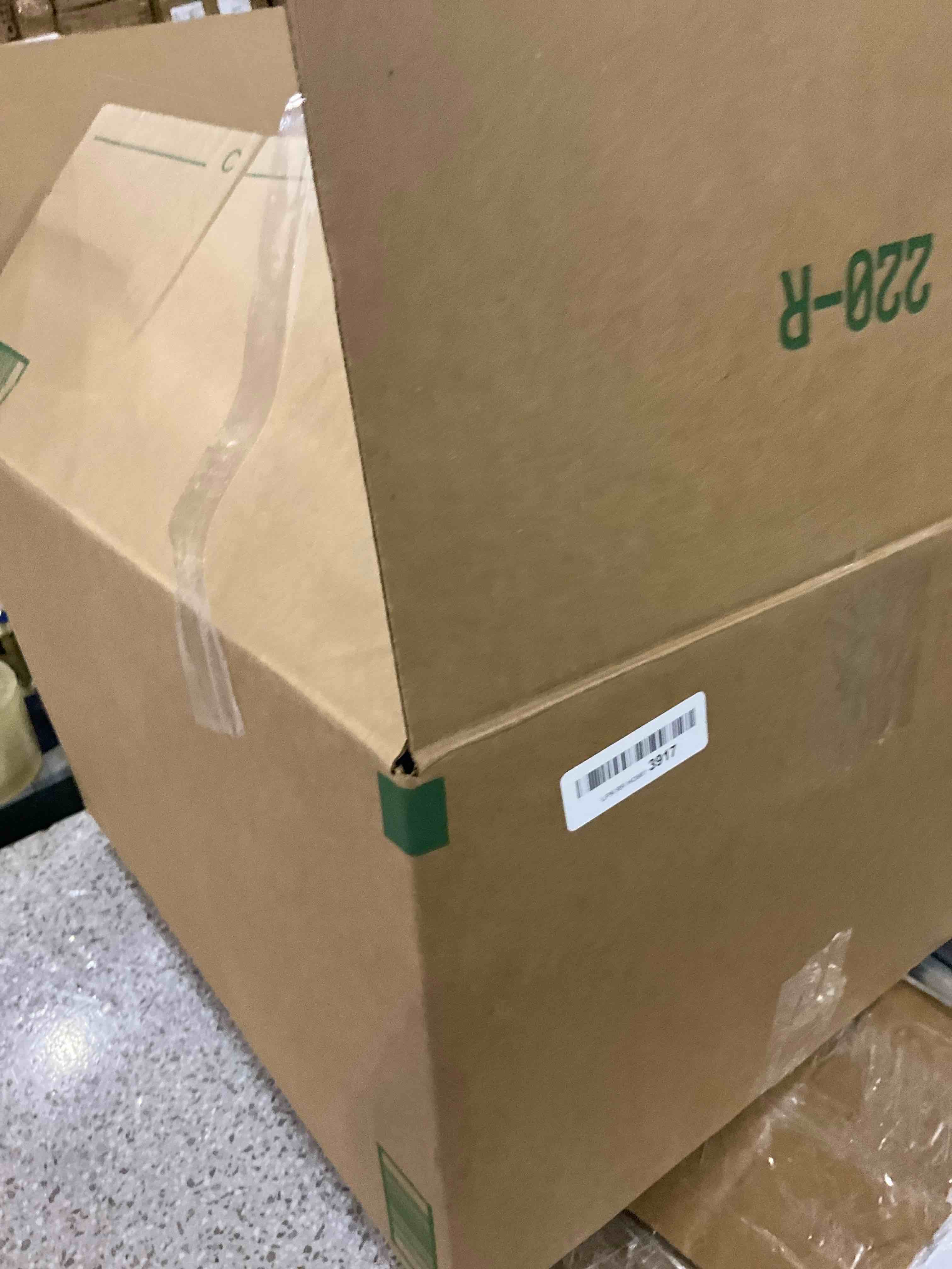 https://s3.amazonaws.com/lotting-images-prod/BargainHunt/EXS01106780_1708435149481.jpeg
