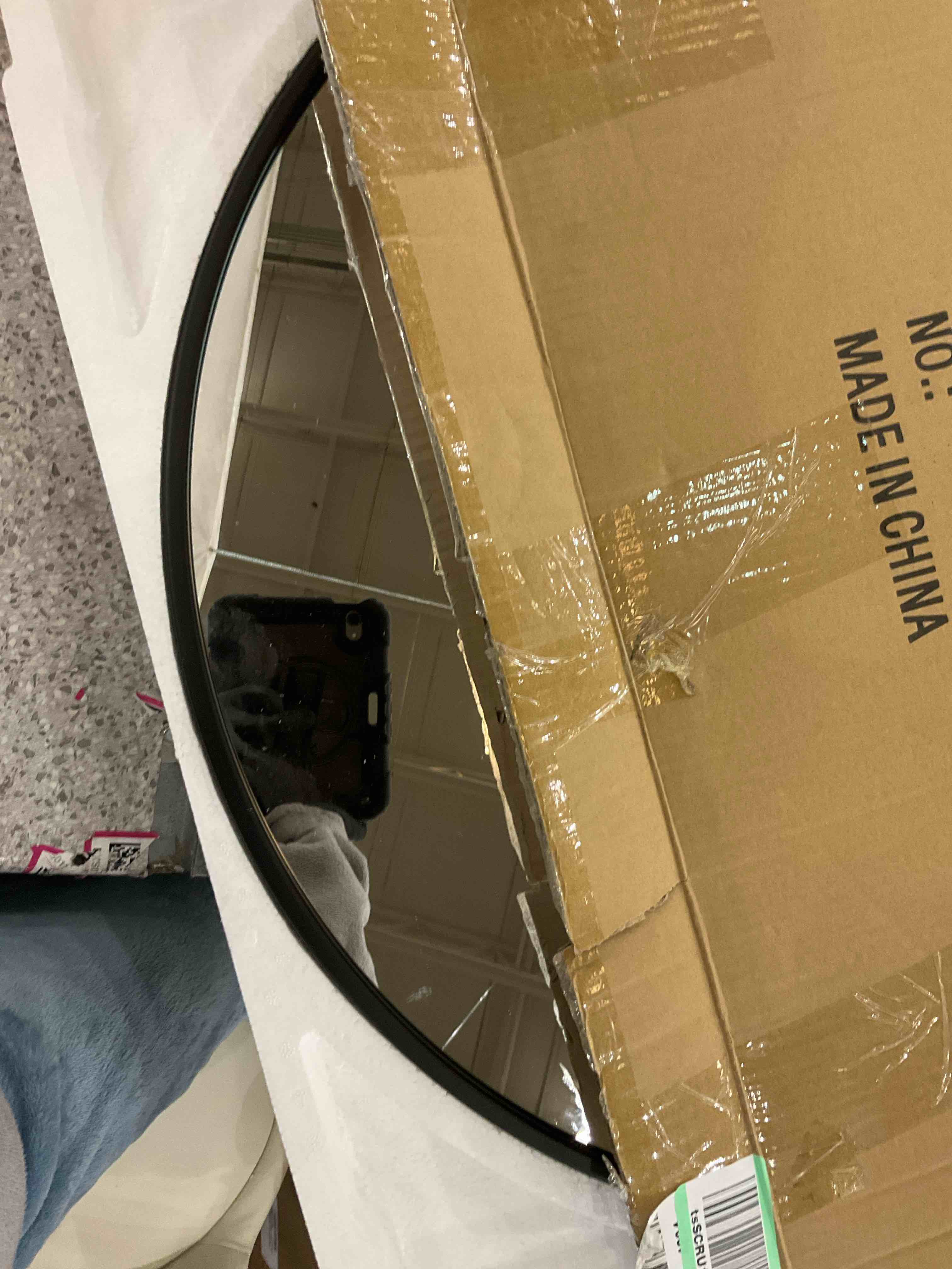 https://s3.amazonaws.com/lotting-images-prod/BargainHunt/EXS01106954_1708539511489.jpeg