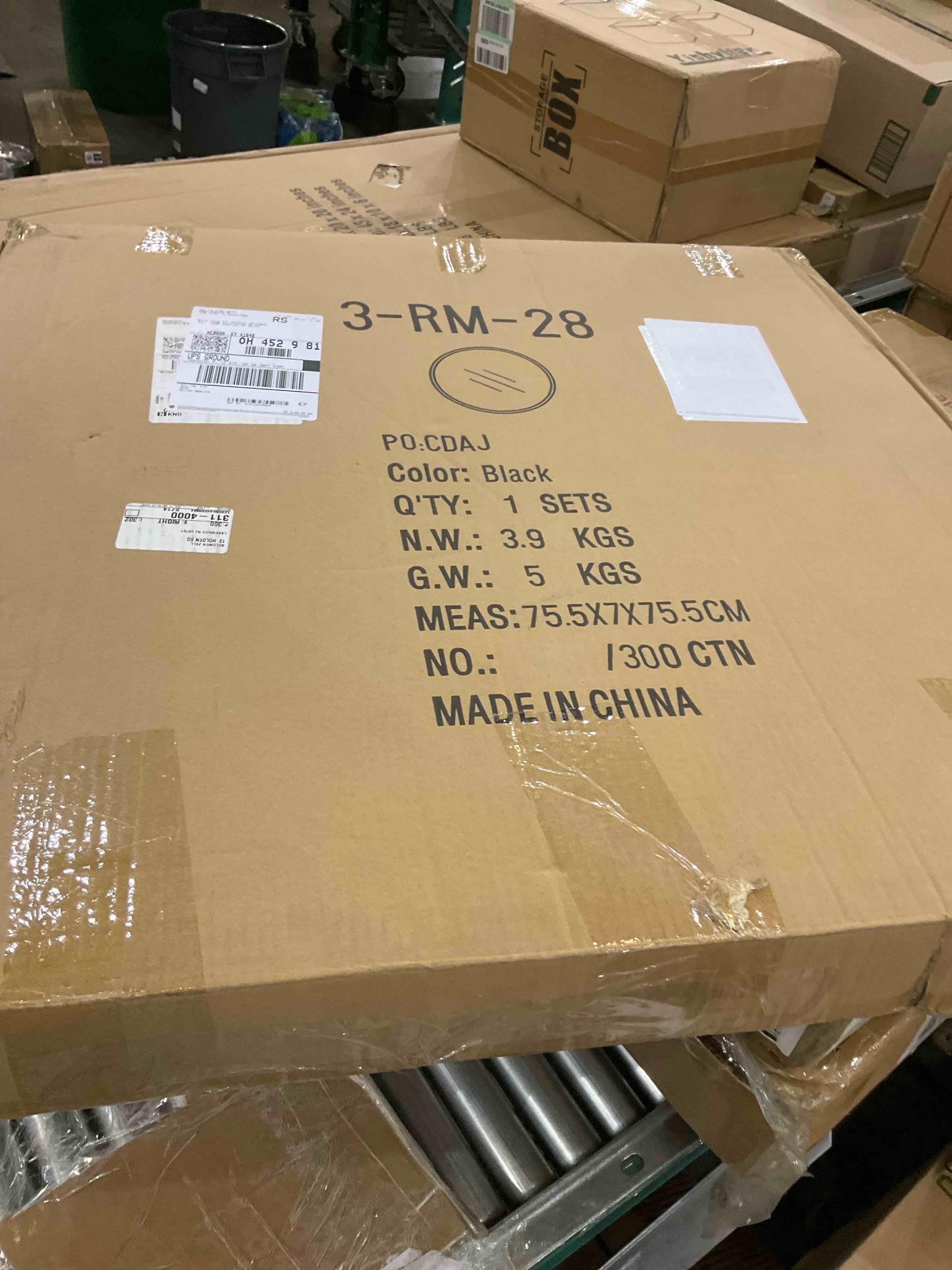https://s3.amazonaws.com/lotting-images-prod/BargainHunt/EXS01106954_1708539630559.jpeg